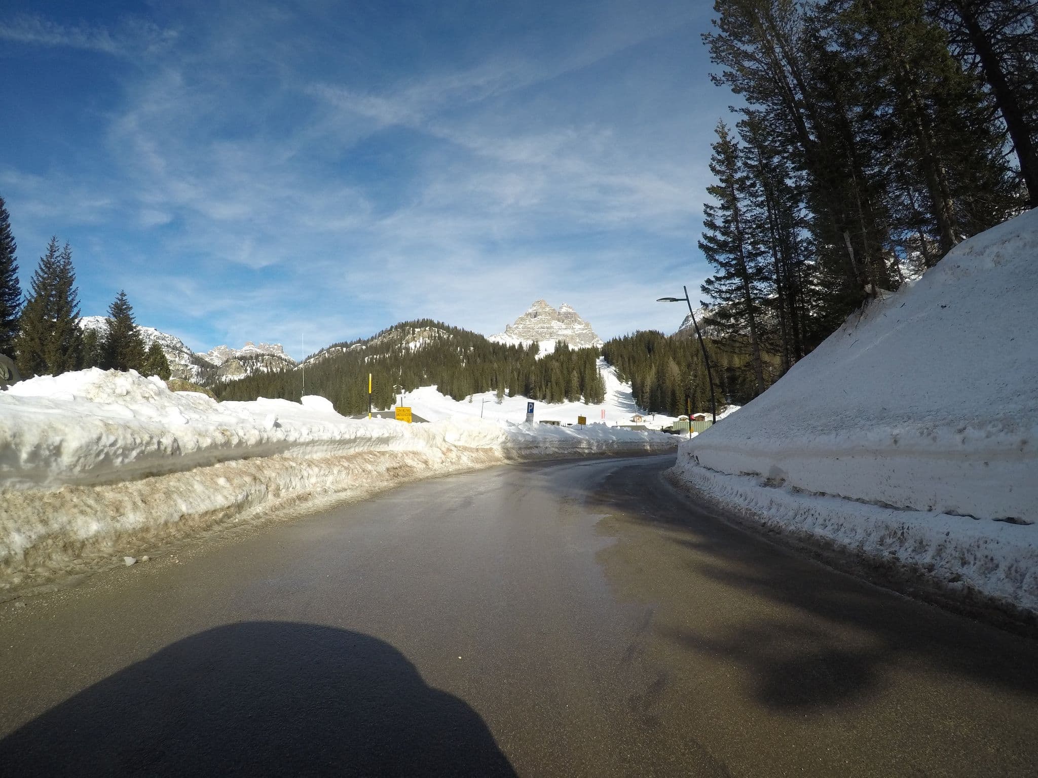 Street view near Area sosta camper Misurina, Cortina d'Ampezzo