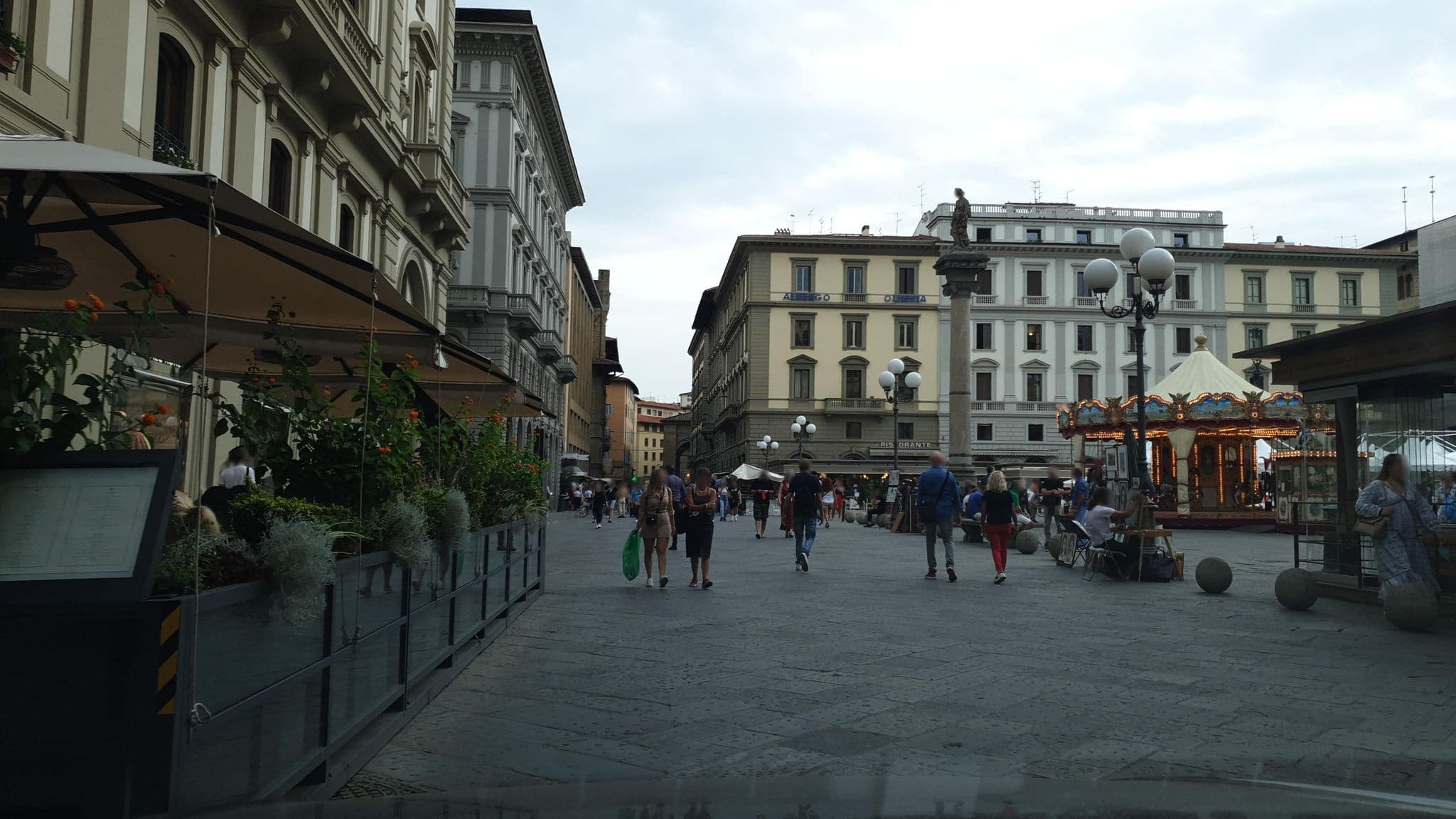 Street view near Savoy, Florence