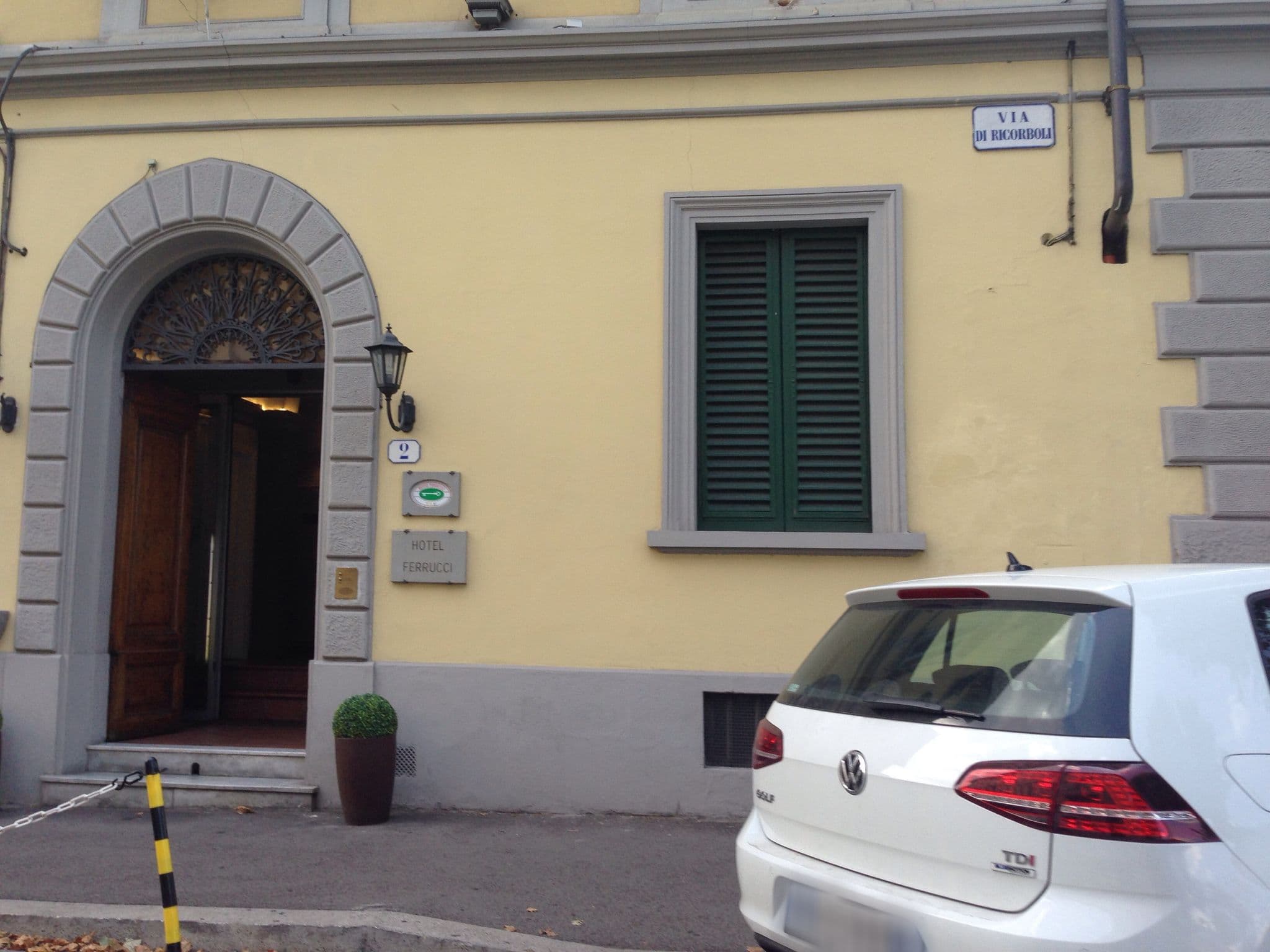 Street view near Hotel Ferrucci, Campo di Marte — © scribblemaniac (CC BY-SA · Mapillary)