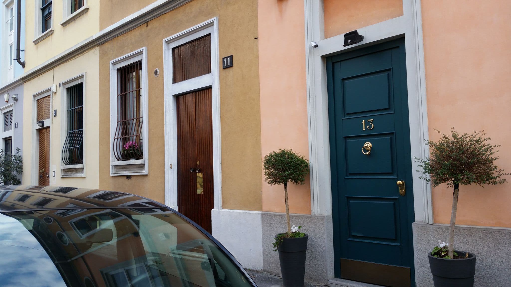 Street view near Amalfi, Chinatown — © pigna2001 (CC BY-SA · Mapillary)