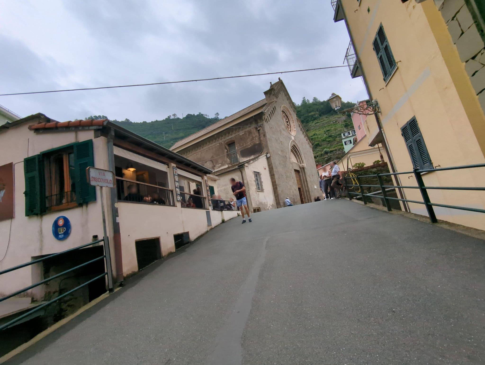 Street view near Ostello Cinque Terre, Riomaggiore — © ente (CC BY-SA · Mapillary)