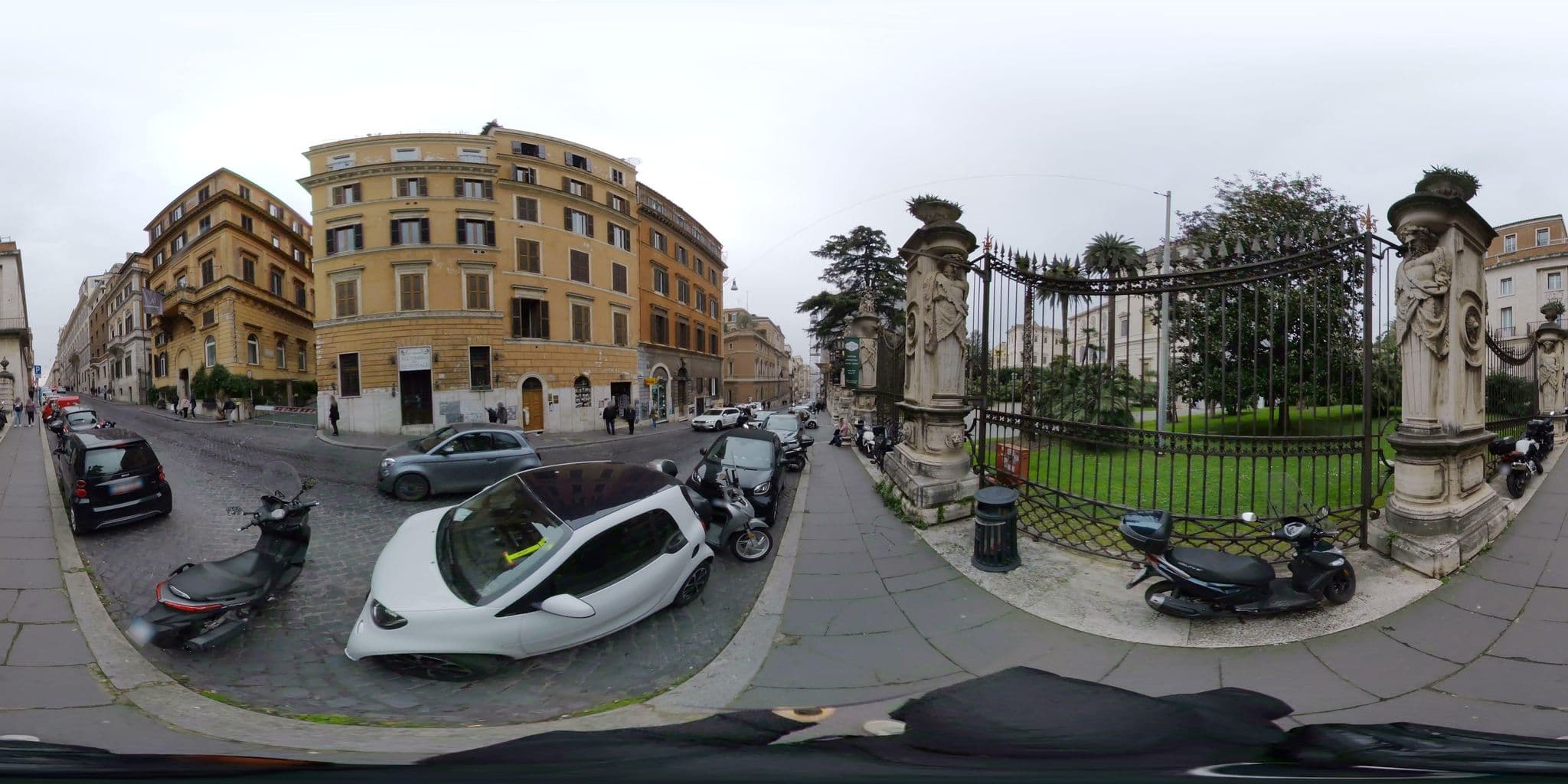Street view near Quattro Fontane, Ludovisi — © akiyoshiii213 (CC BY-SA · Mapillary)
