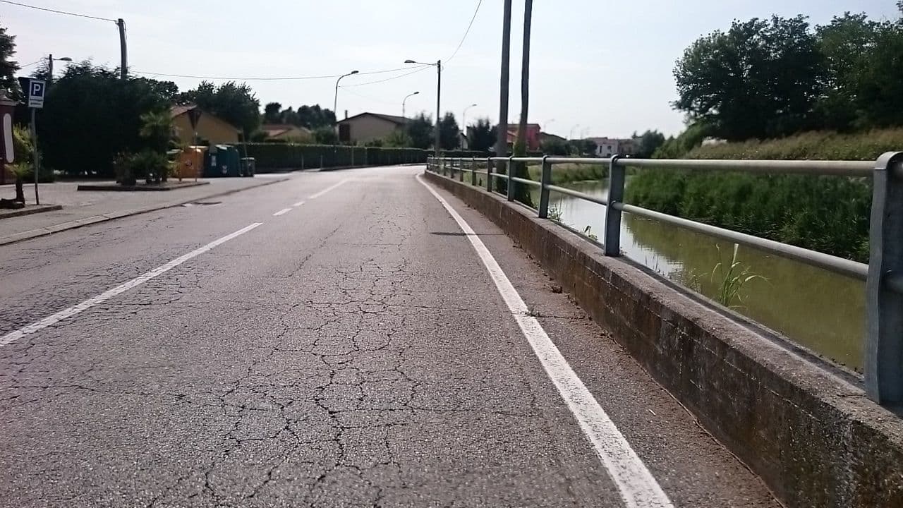 Street view near Villa Dori, Fornase — © voschix (CC BY-SA · Mapillary)