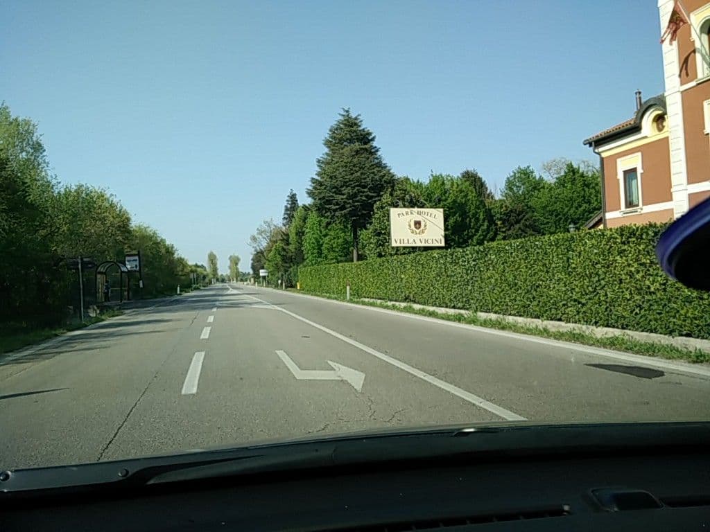 Street view near Park Hotel Villa Vicini, Preganziol — © bellazambo (CC BY-SA · Mapillary)
