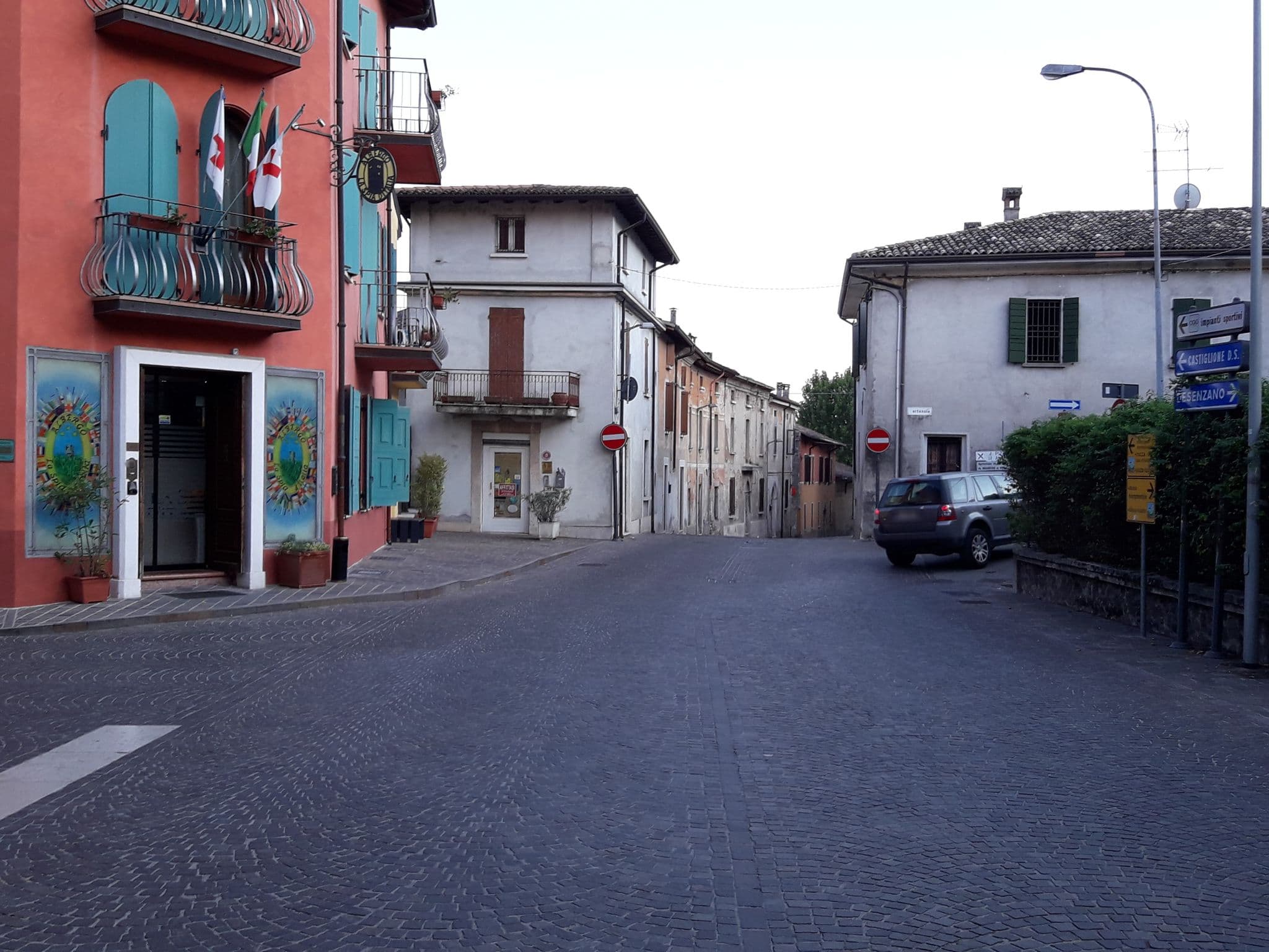 Street view near La Spia d'Italia, Solferino — © marcussacapuces91 (CC BY-SA · Mapillary)