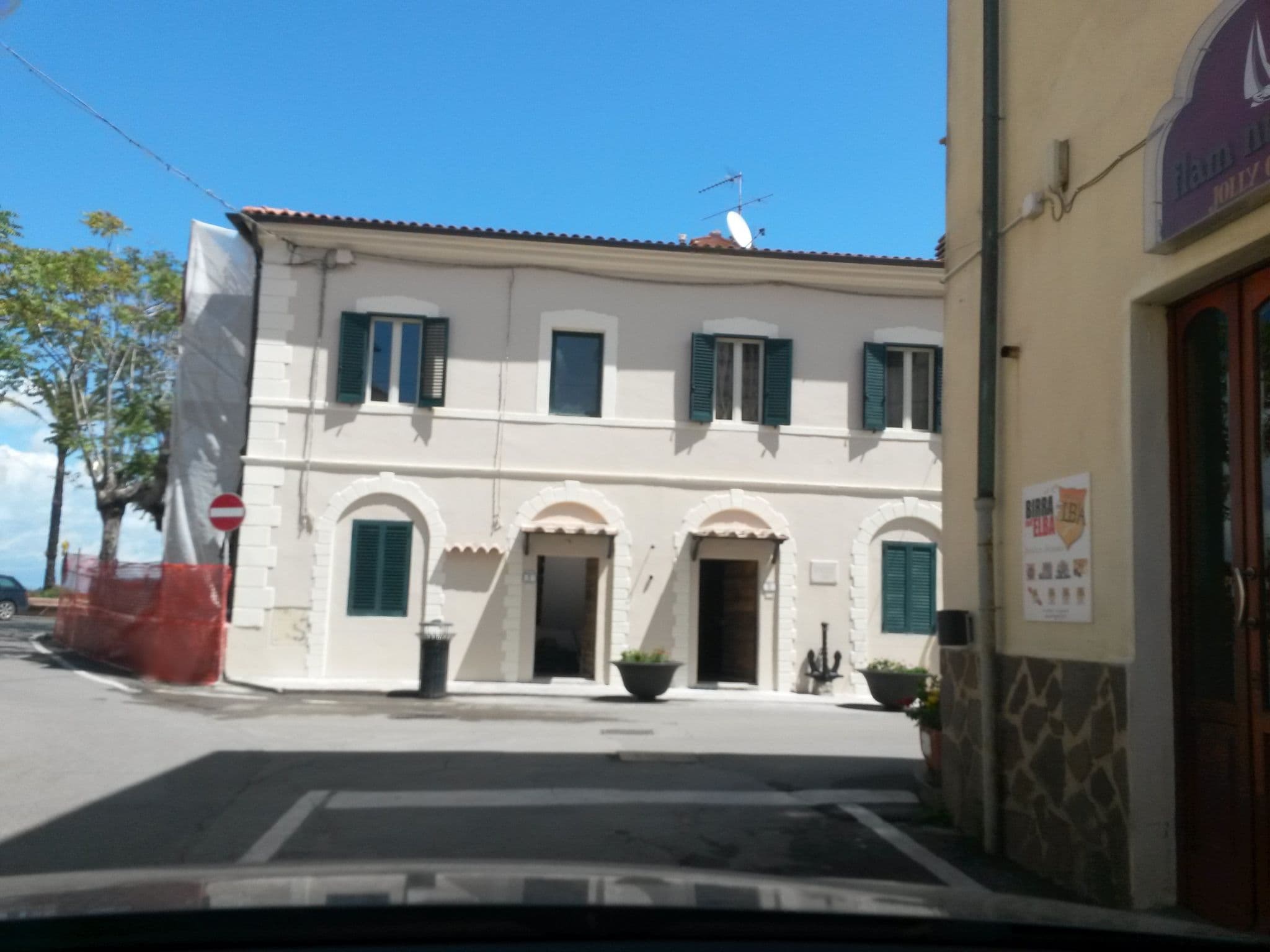 Street view near Hotel Pierolli, Rio Marina — © rausk (CC BY-SA · Mapillary)