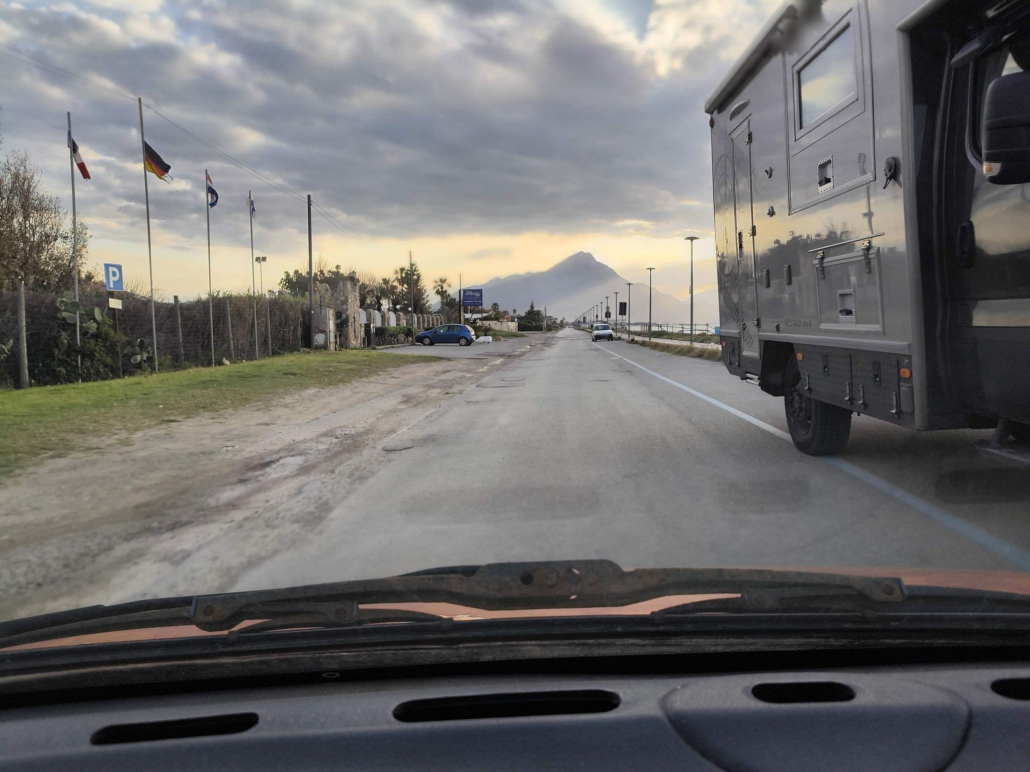 Street view near Camping Roccella Mare, Campofelice di Roccella — © kk4269302 (CC BY-SA · Mapillary)