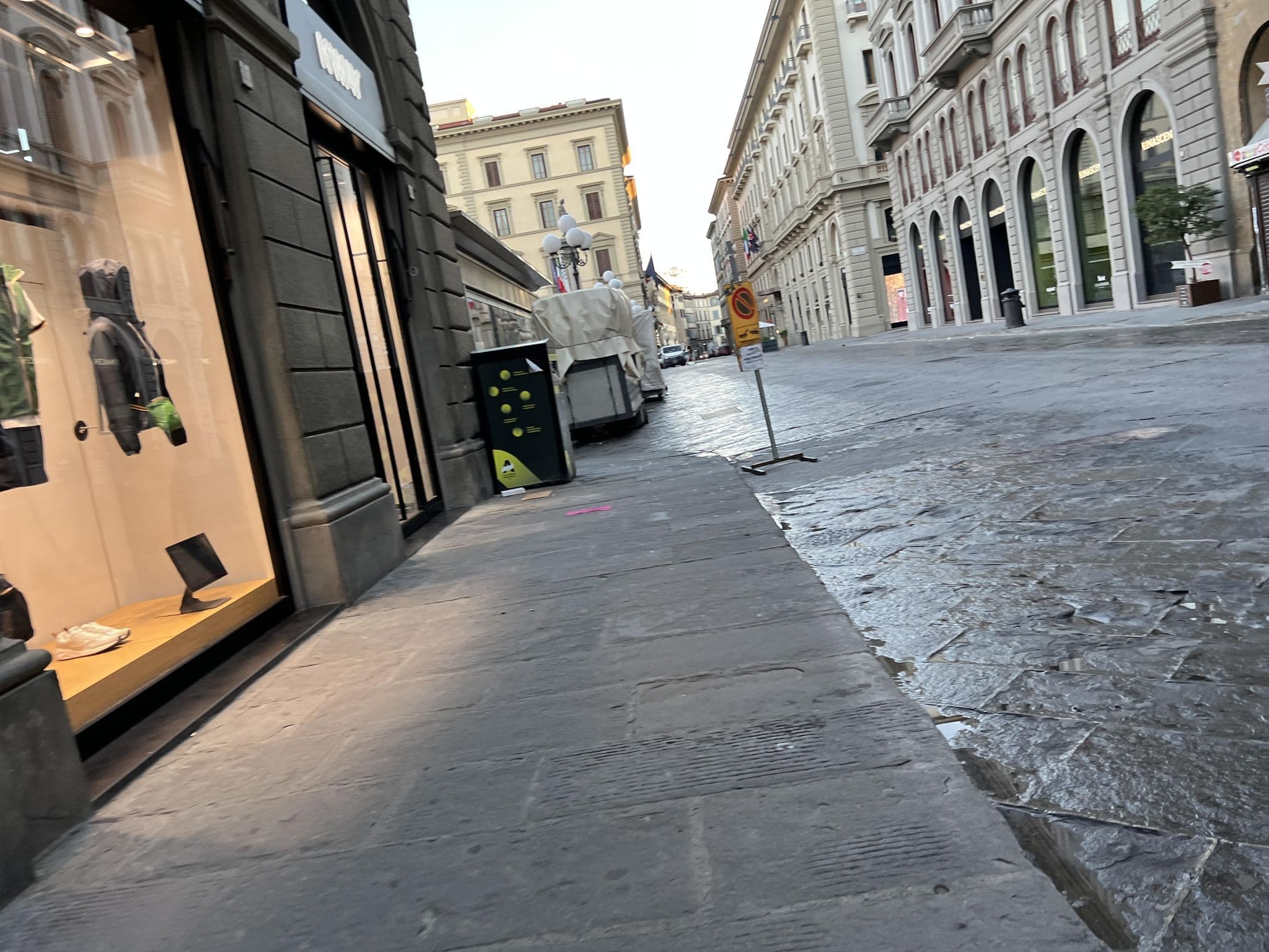 Street view near Olimpia, Florence — © shogohirasawa (CC BY-SA · Mapillary)