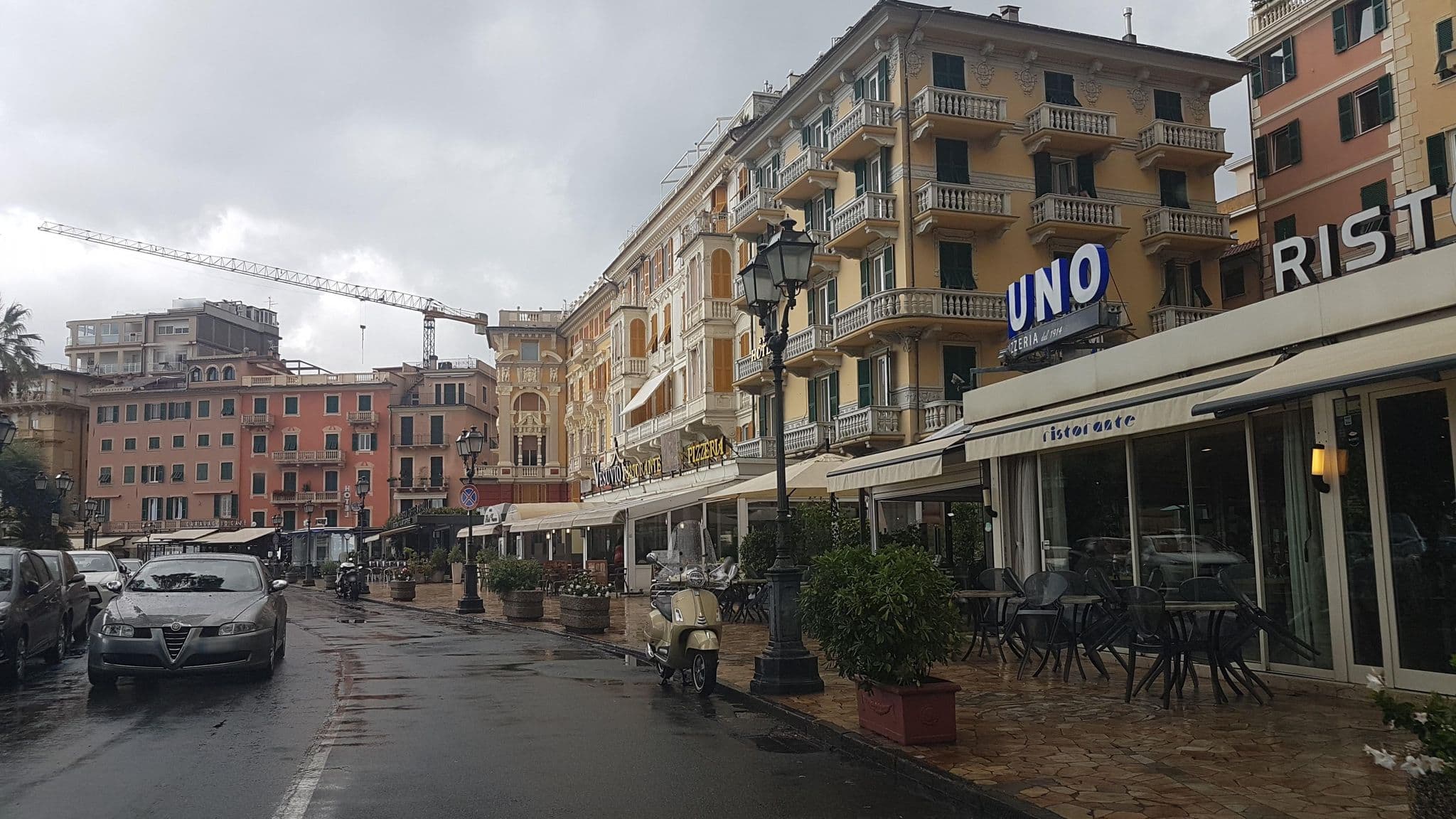 Street view near Albergo Bandoni, Rapallo — © jopparn (CC BY-SA · Mapillary)