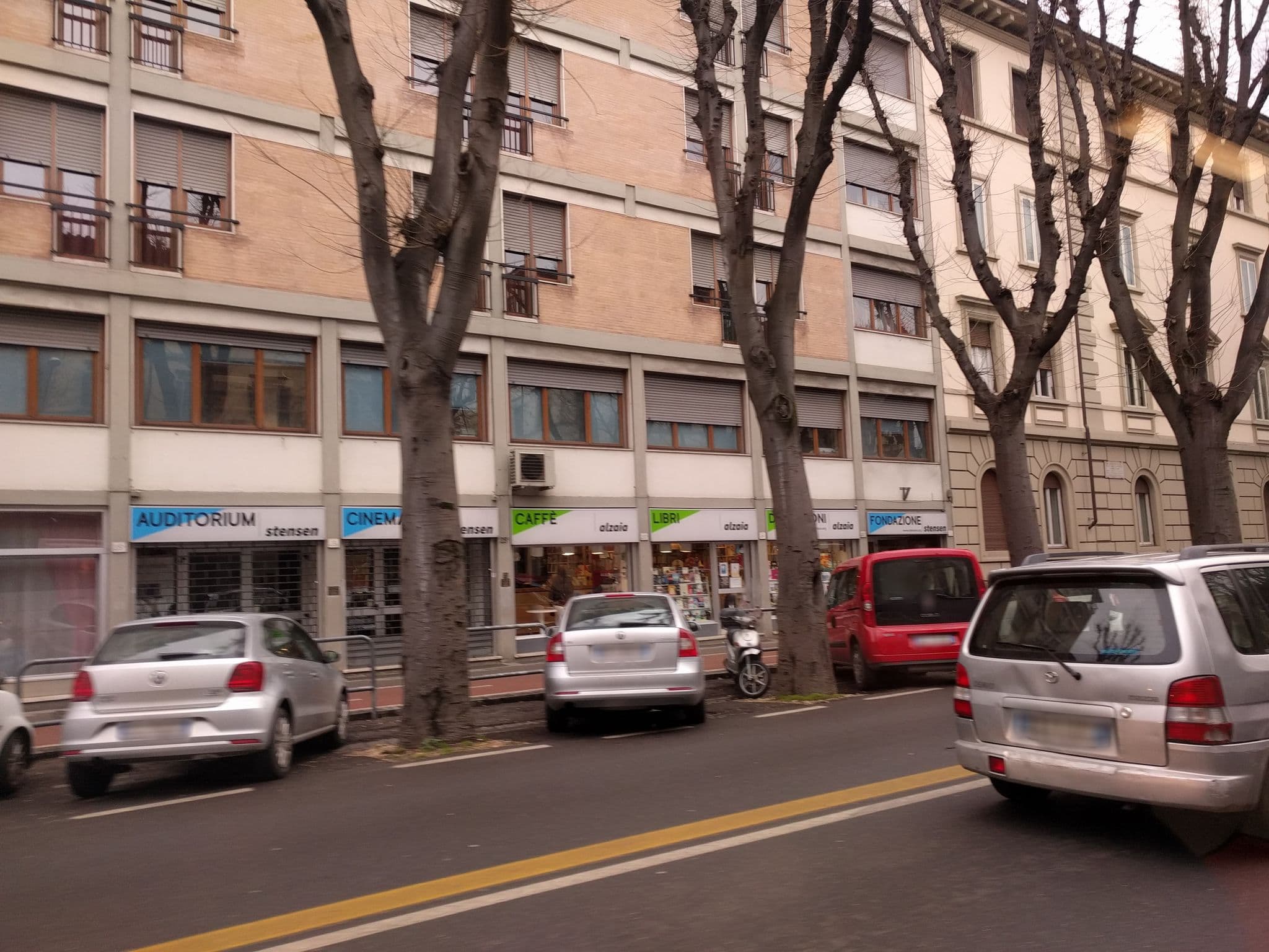 Street view near Hotel Meridiana, Campo di Marte — © sashazykov (CC BY-SA · Mapillary)