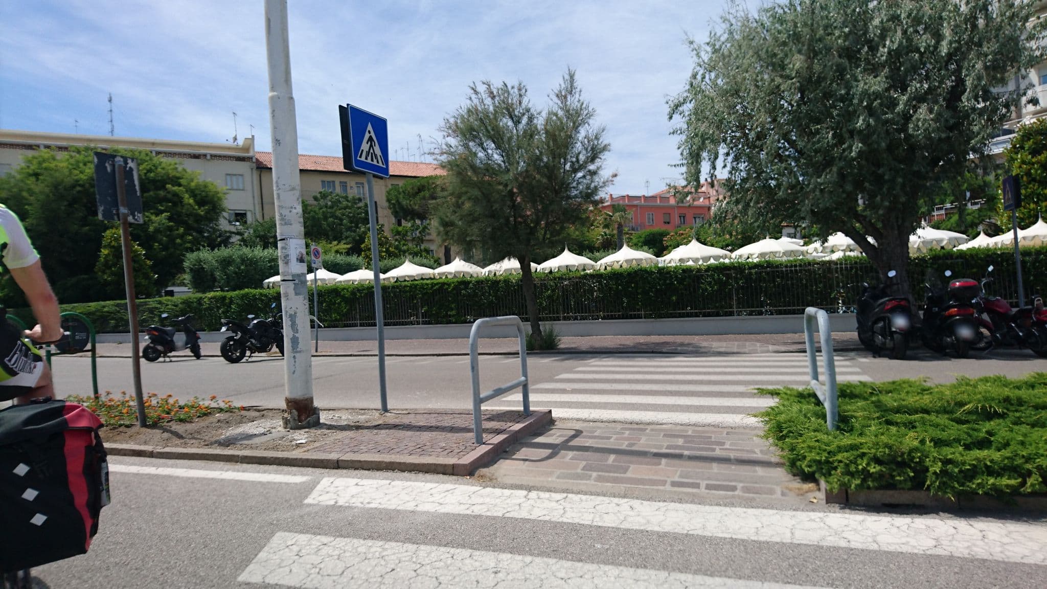 Street view near Bristol, Chioggia — © voschix (CC BY-SA · Mapillary)