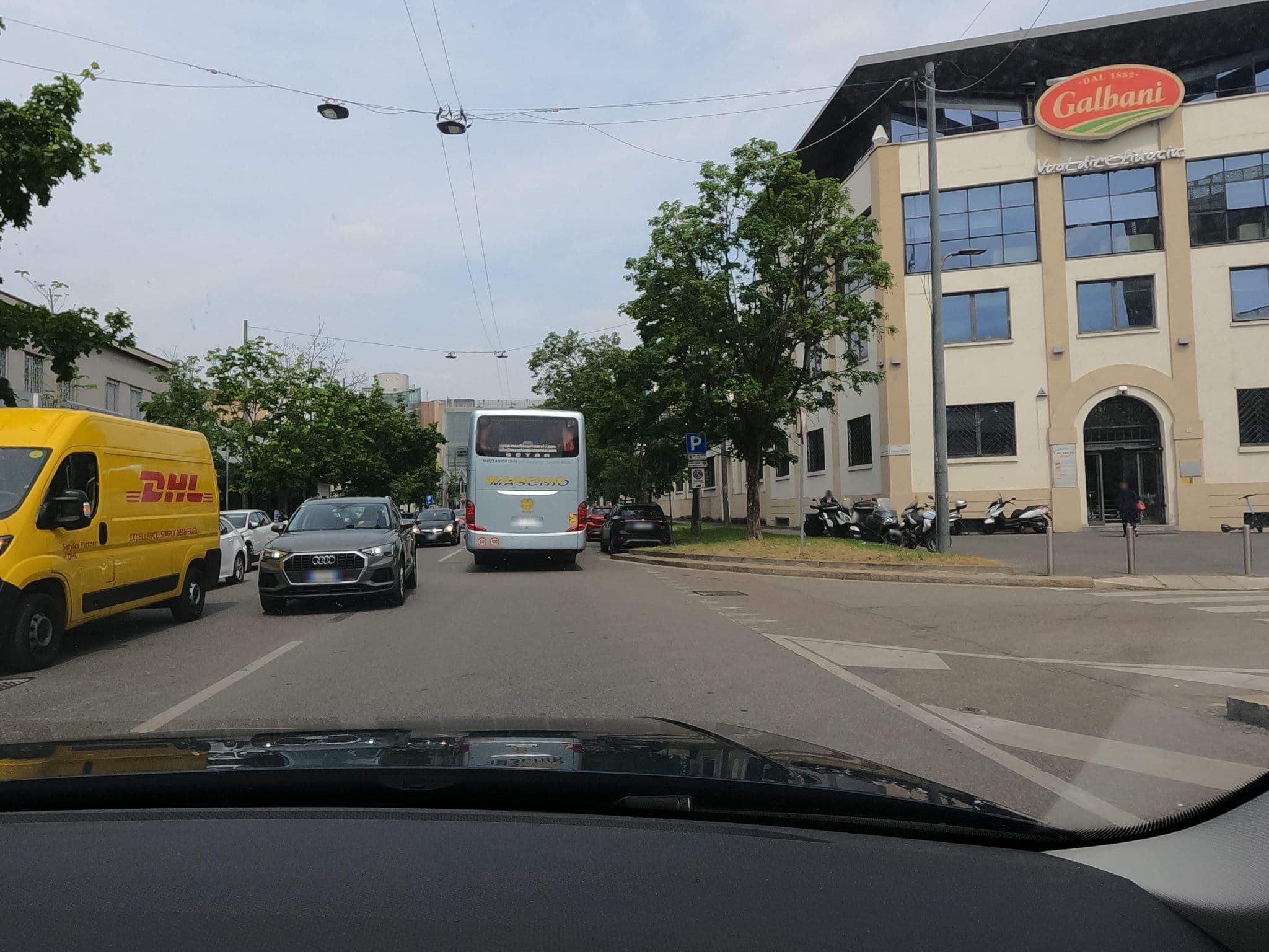 Street view near Hotel Portello, Quartiere Otto — © borovac (CC BY-SA · Mapillary)