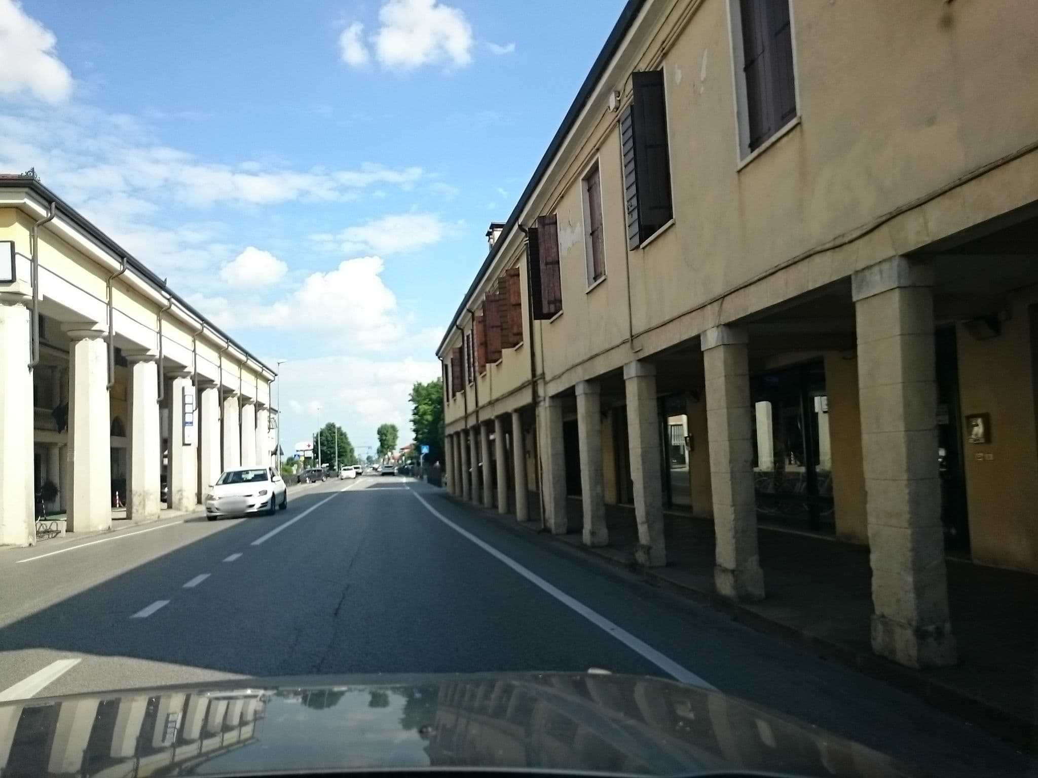 Street view near Hotel La Loggia, Mestrino — © voschix (CC BY-SA · Mapillary)