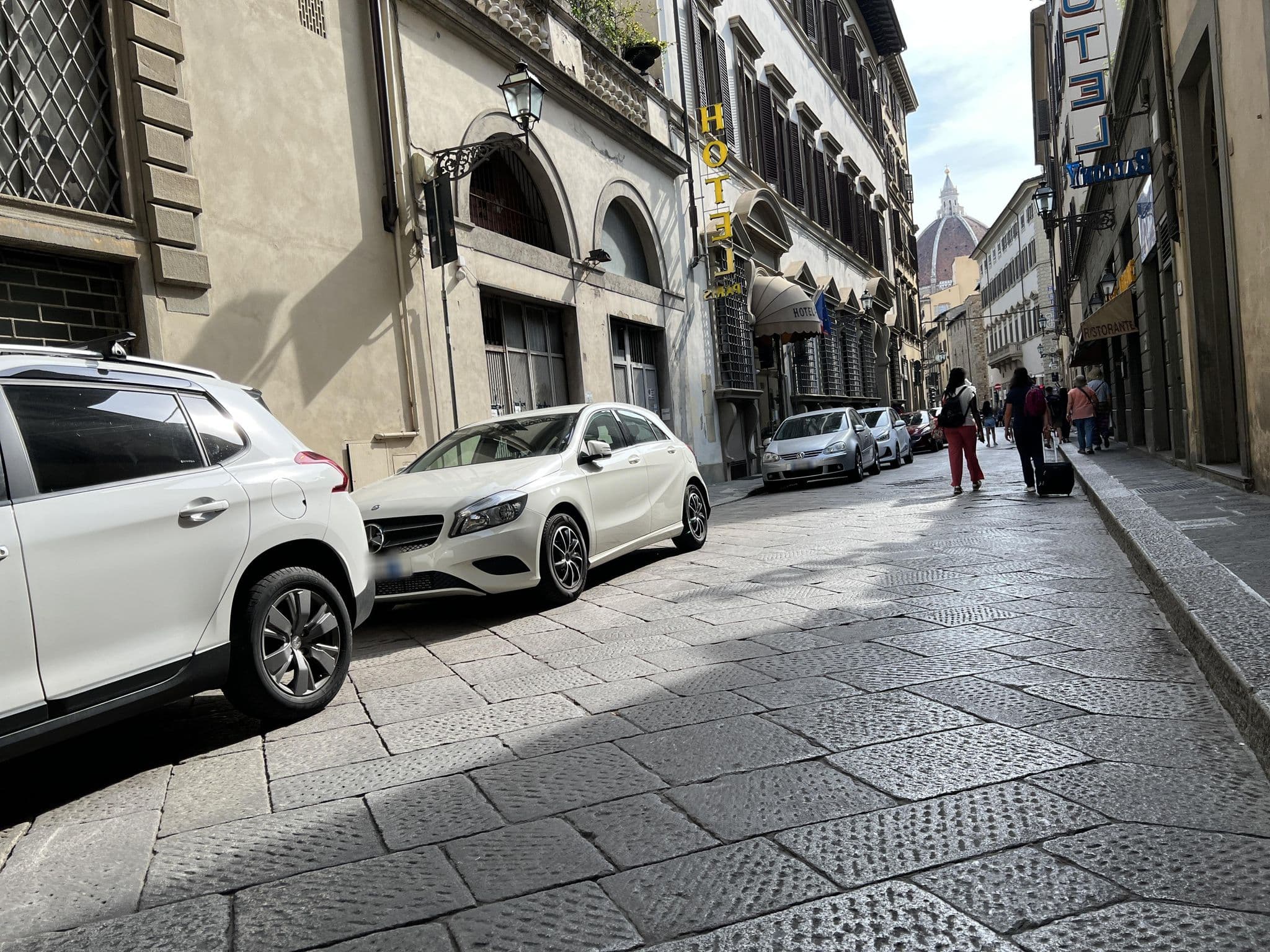 Street view near Hotel Balcony, Florence — © shogohirasawa (CC BY-SA · Mapillary)