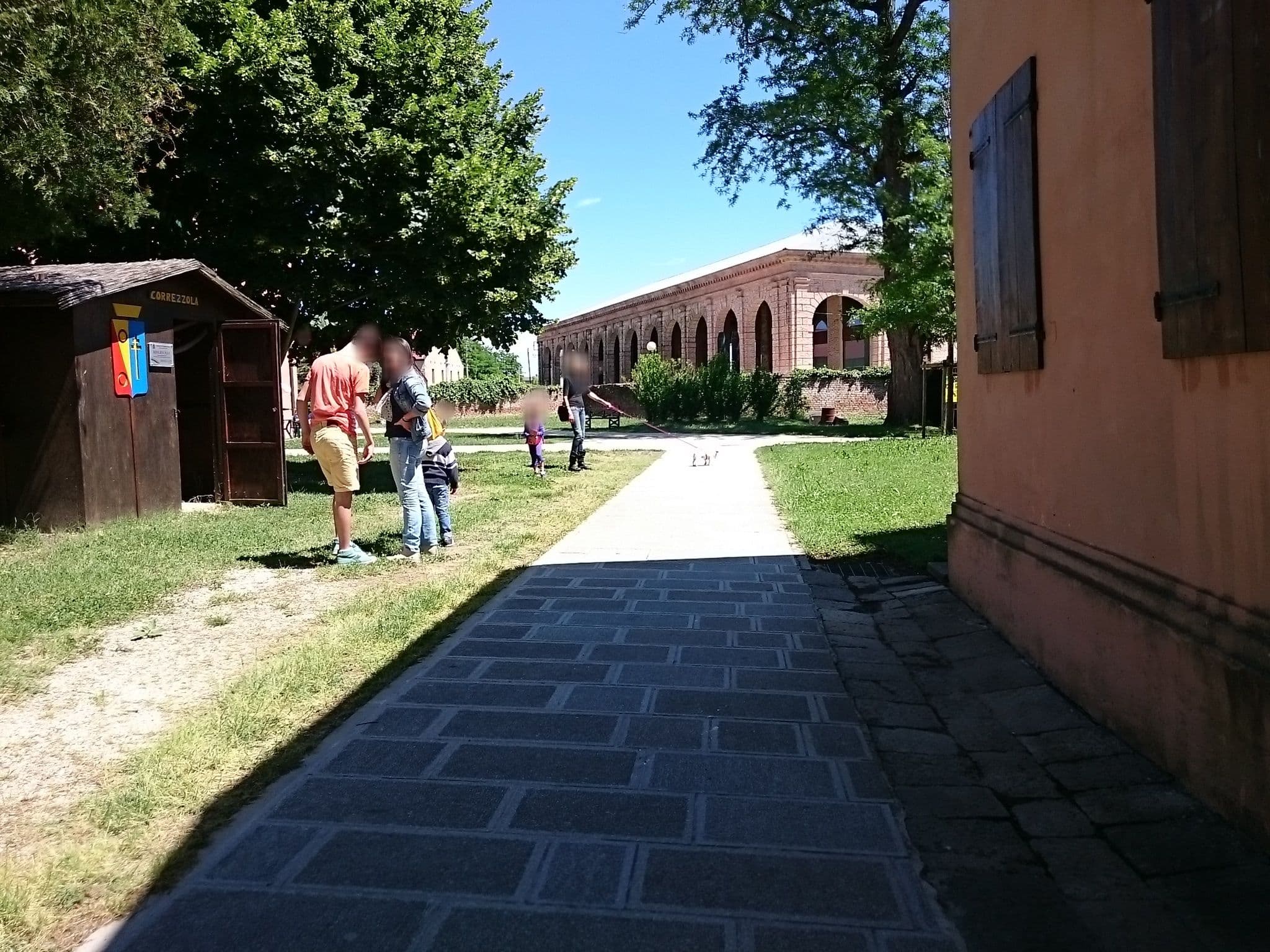 Street view near Hotel La Corte, Pontelongo — © voschix (CC BY-SA · Mapillary)