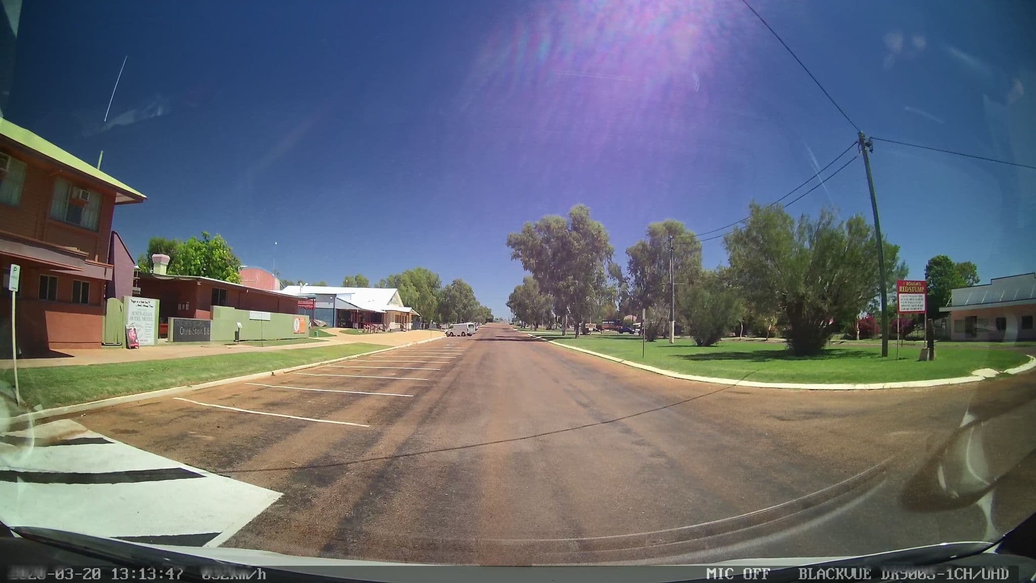 Street view near Australian Hotel/Motel, Healy — © bob3bob3 (CC BY-SA · Mapillary)