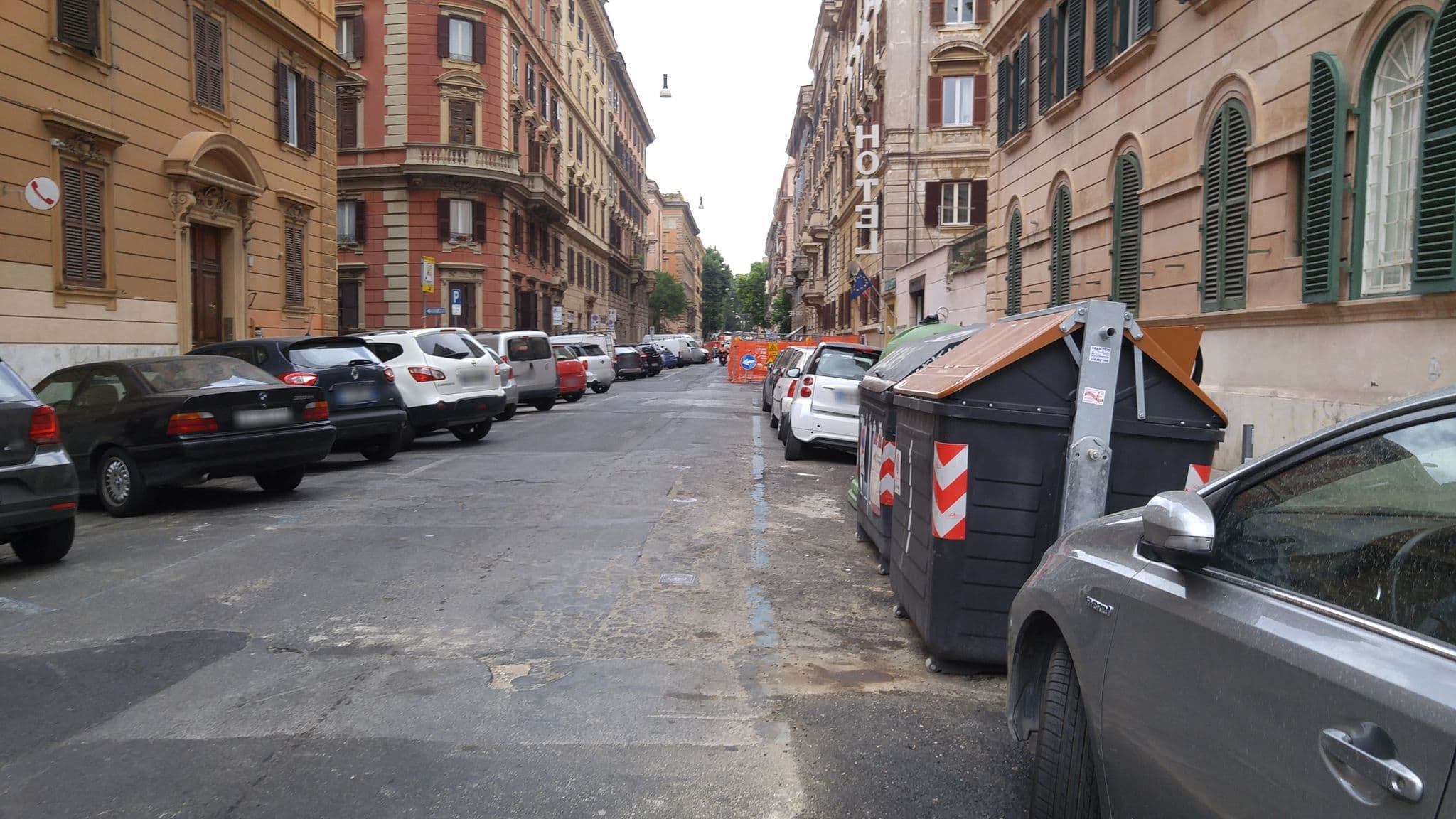 Street view near Edera, Celio — © eneerhut (CC BY-SA · Mapillary)
