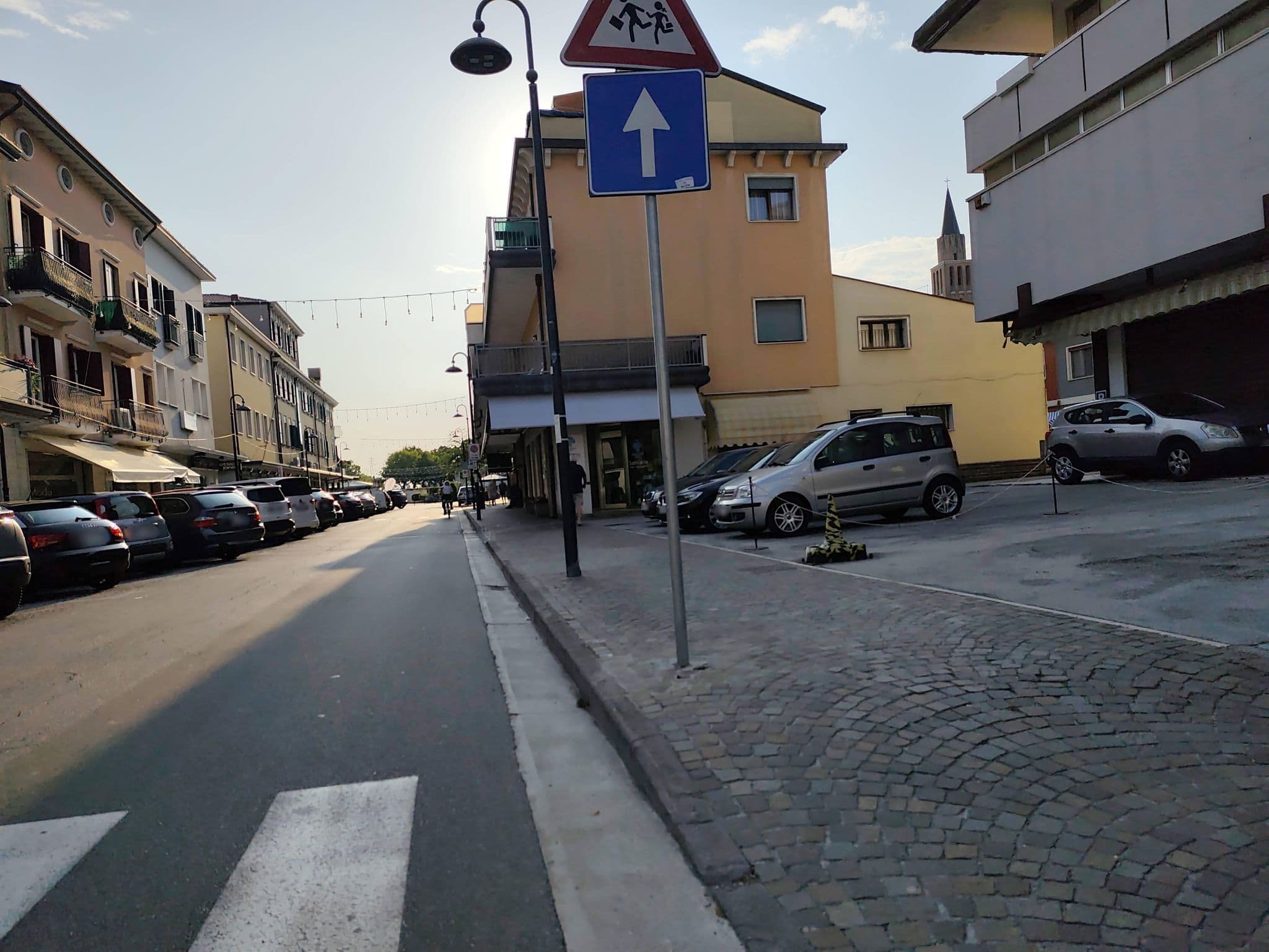 Street view near Udinese, Iesolo — © Duro (CC BY-SA · Mapillary)