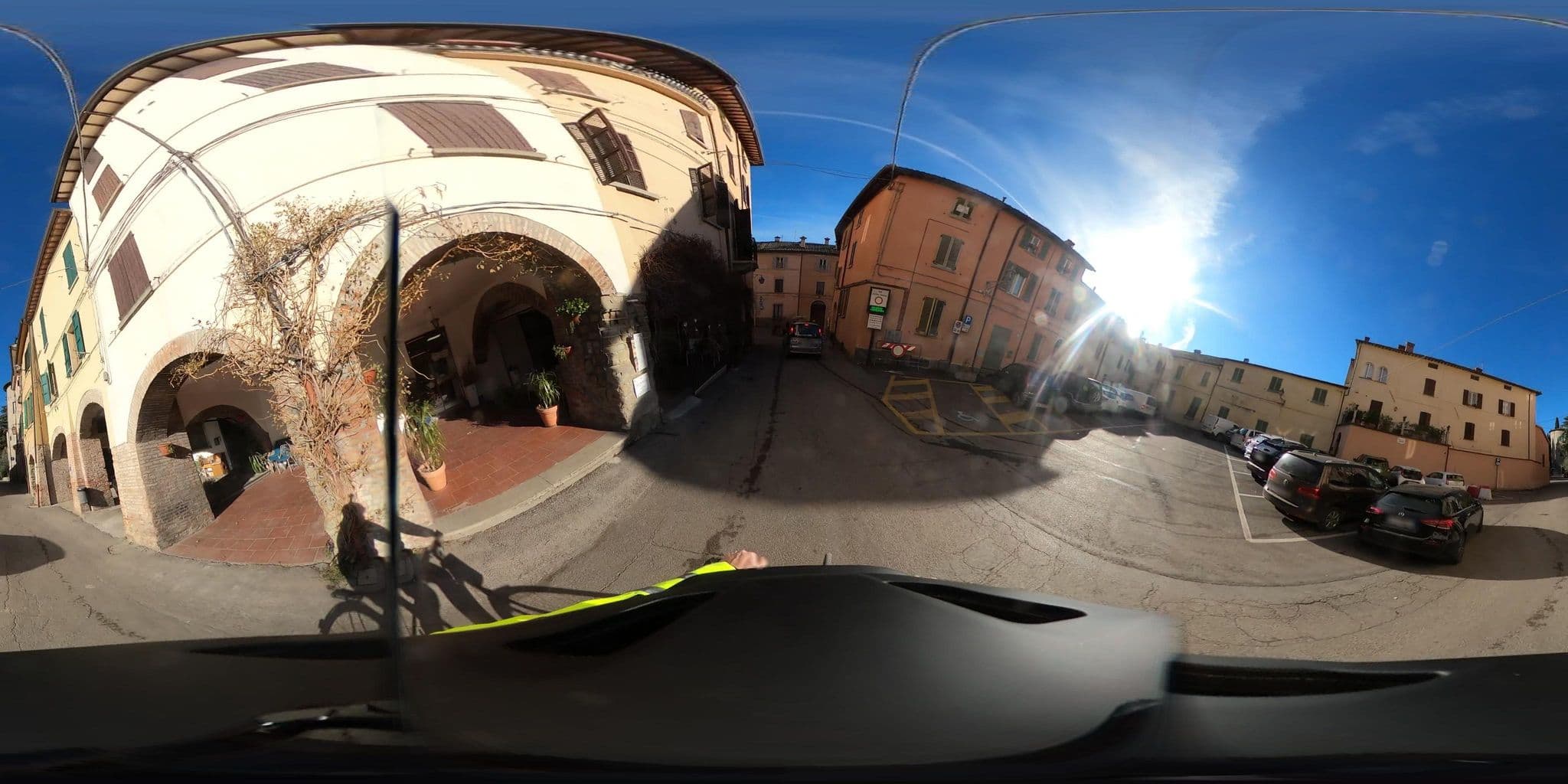 Street view near La Rocca, Brisighella — © elenadt (CC BY-SA · Mapillary)