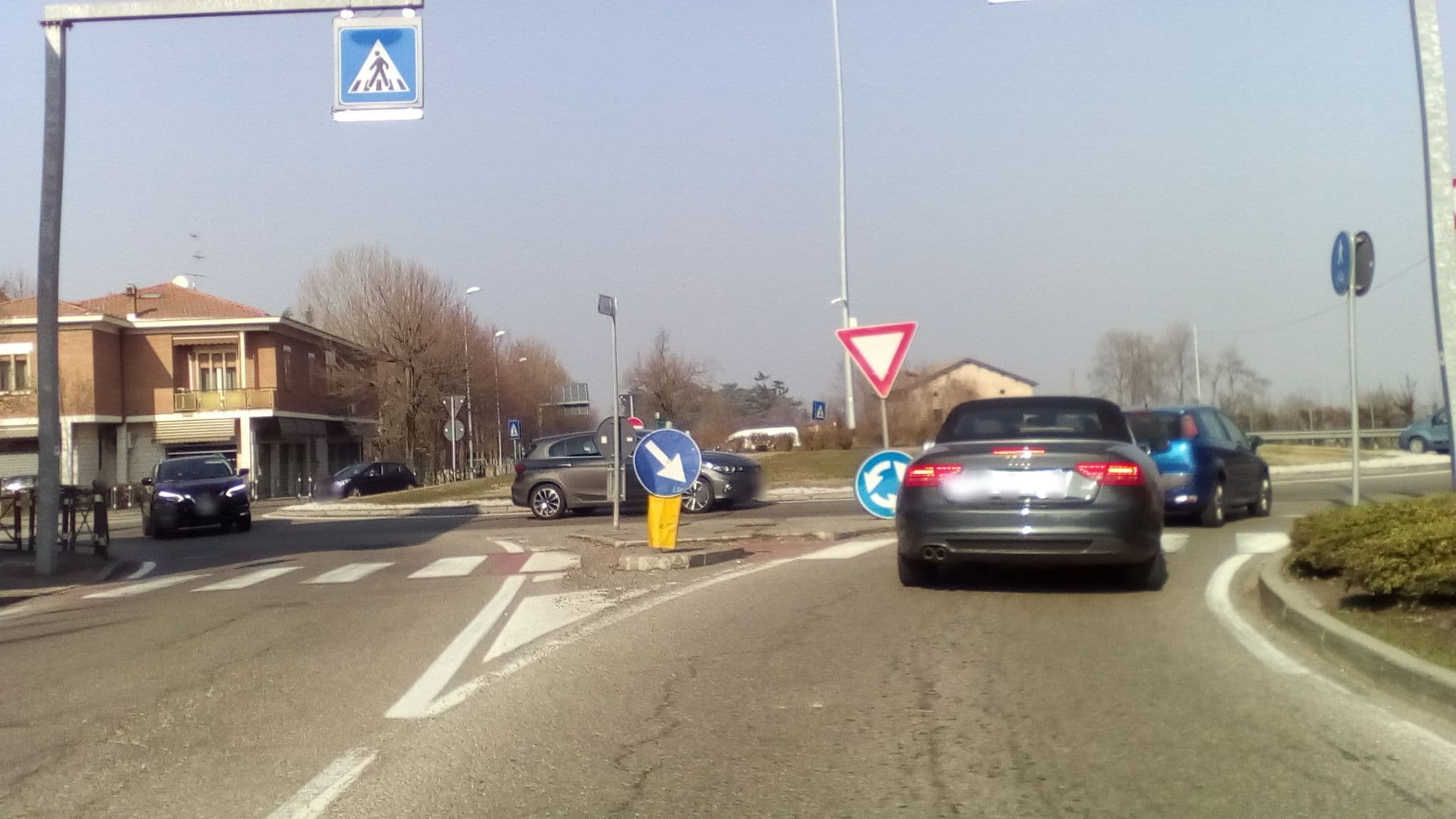 Street view near Hotel Corte degli Estensi, Colombaro — © cxc (CC BY-SA · Mapillary)