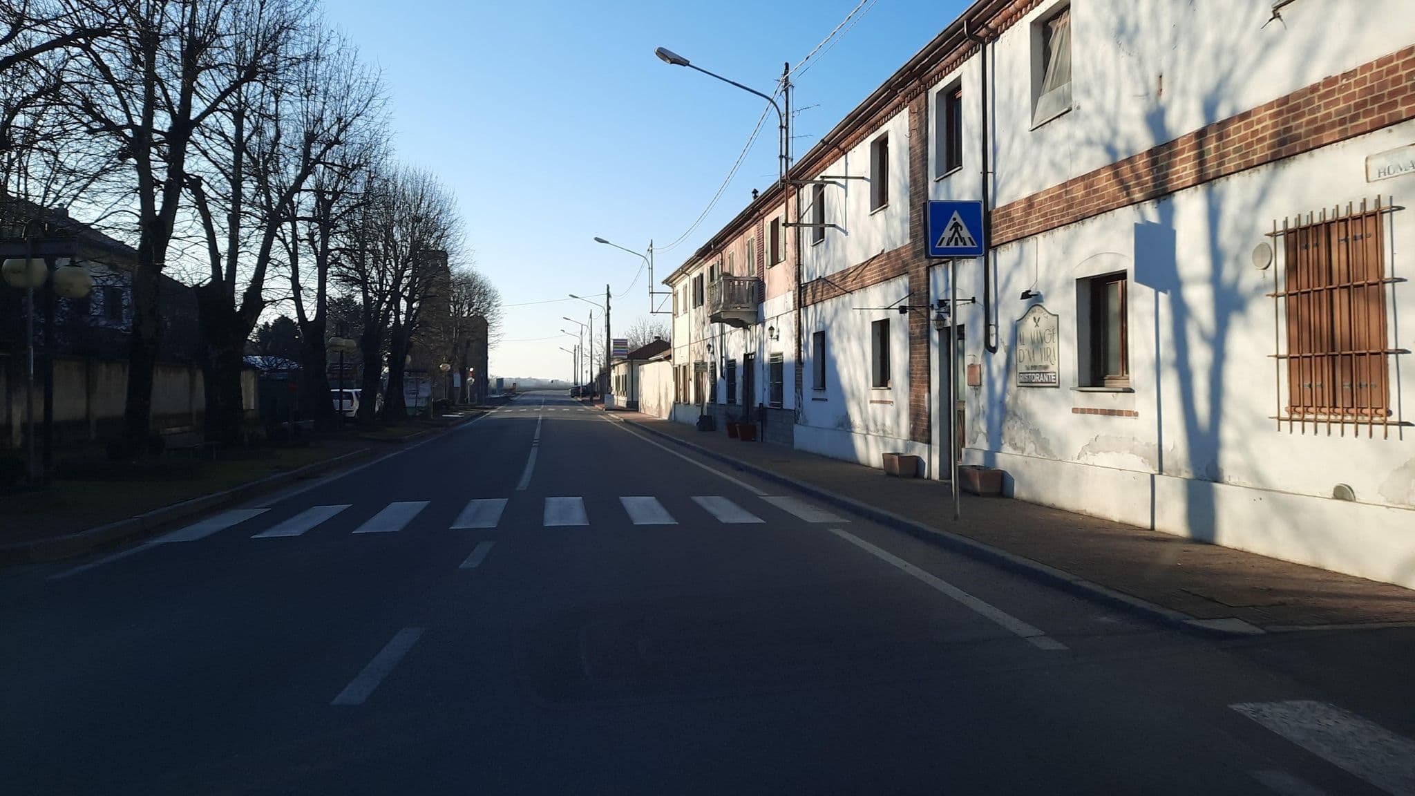 Street view near Residence del Sole, Caresanablot — © musuruan (CC BY-SA · Mapillary)
