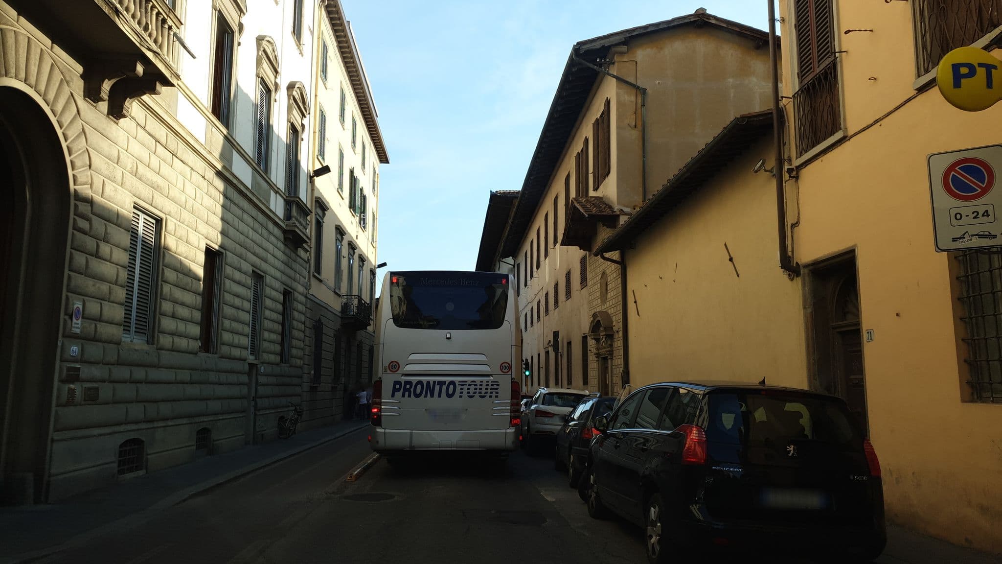 Street view near Hotel Panorama, Florence — © jopparn (CC BY-SA · Mapillary)