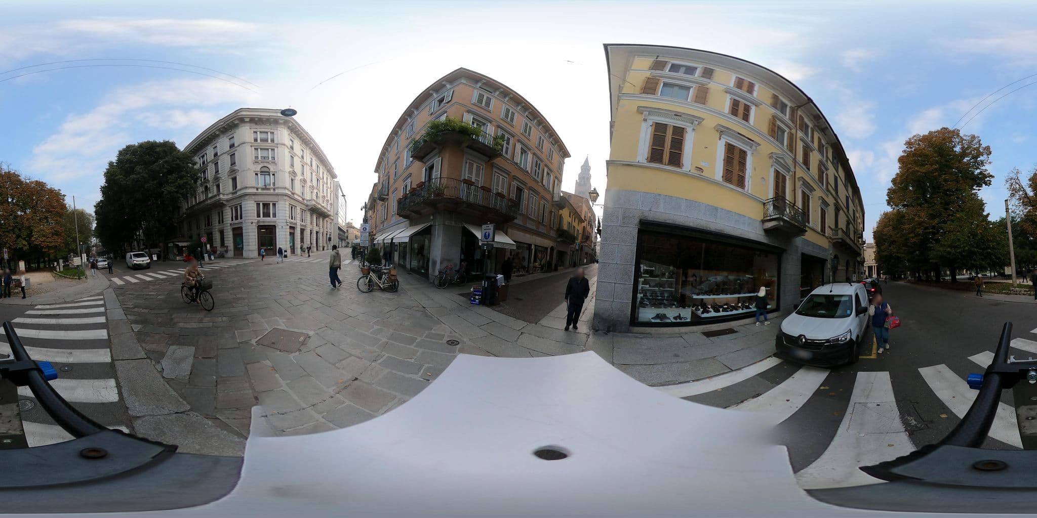 Street view near Hotel Astoria, Cremona — © wegavision (CC BY-SA · Mapillary)