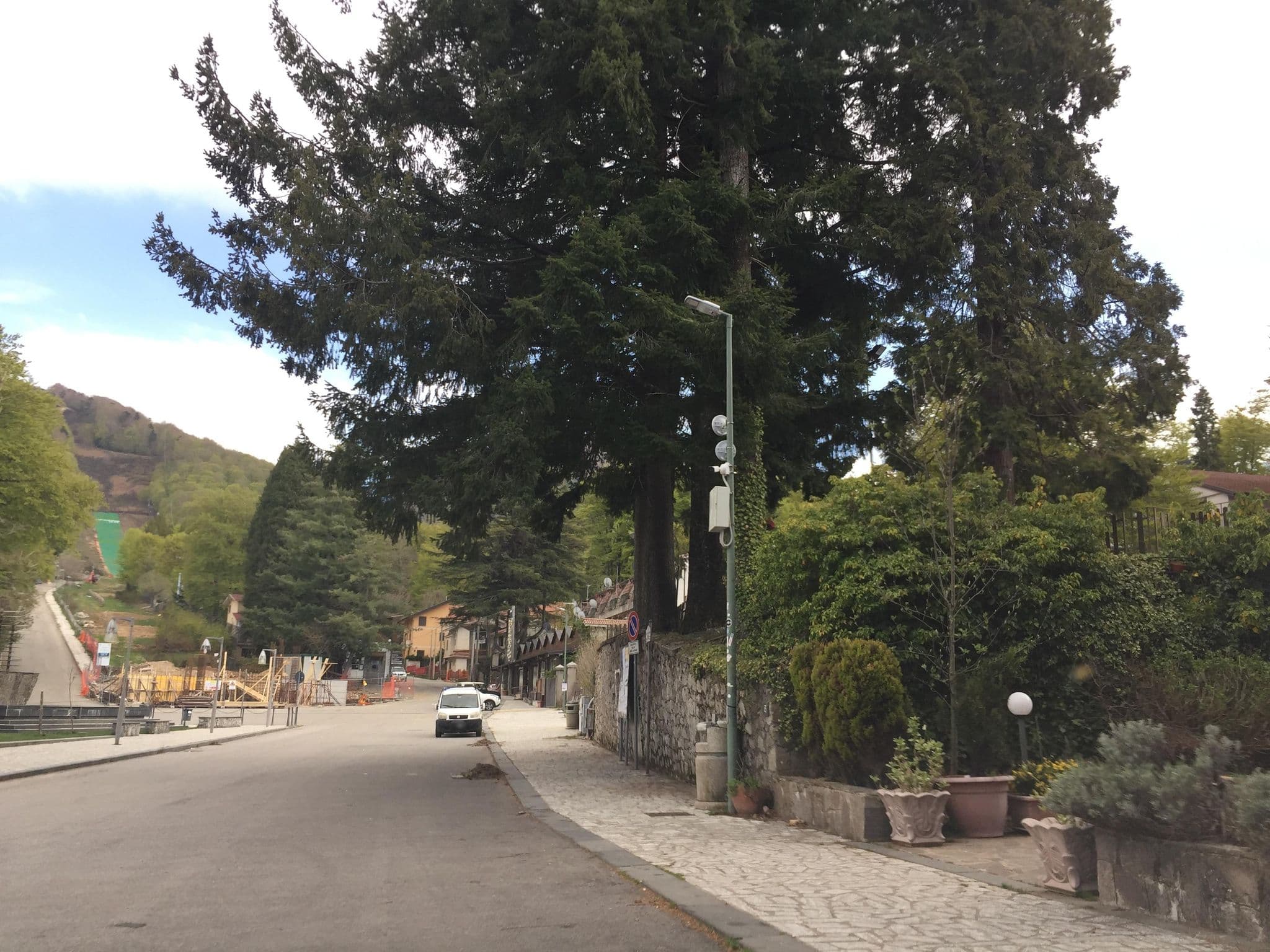 Street view near Hotel Centrale, Delianuova — © igorzo (CC BY-SA · Mapillary)