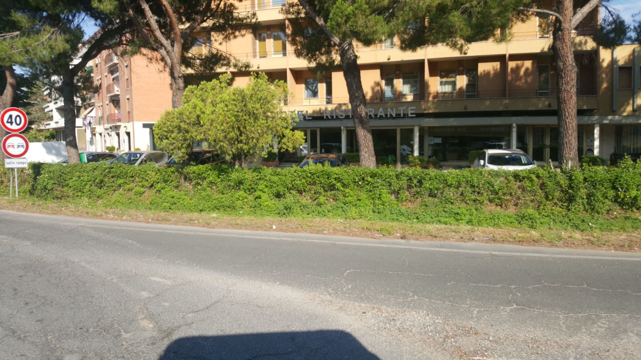Street view near Tevere Hotel, Via Lippia — © klimakas (CC BY-SA · Mapillary)