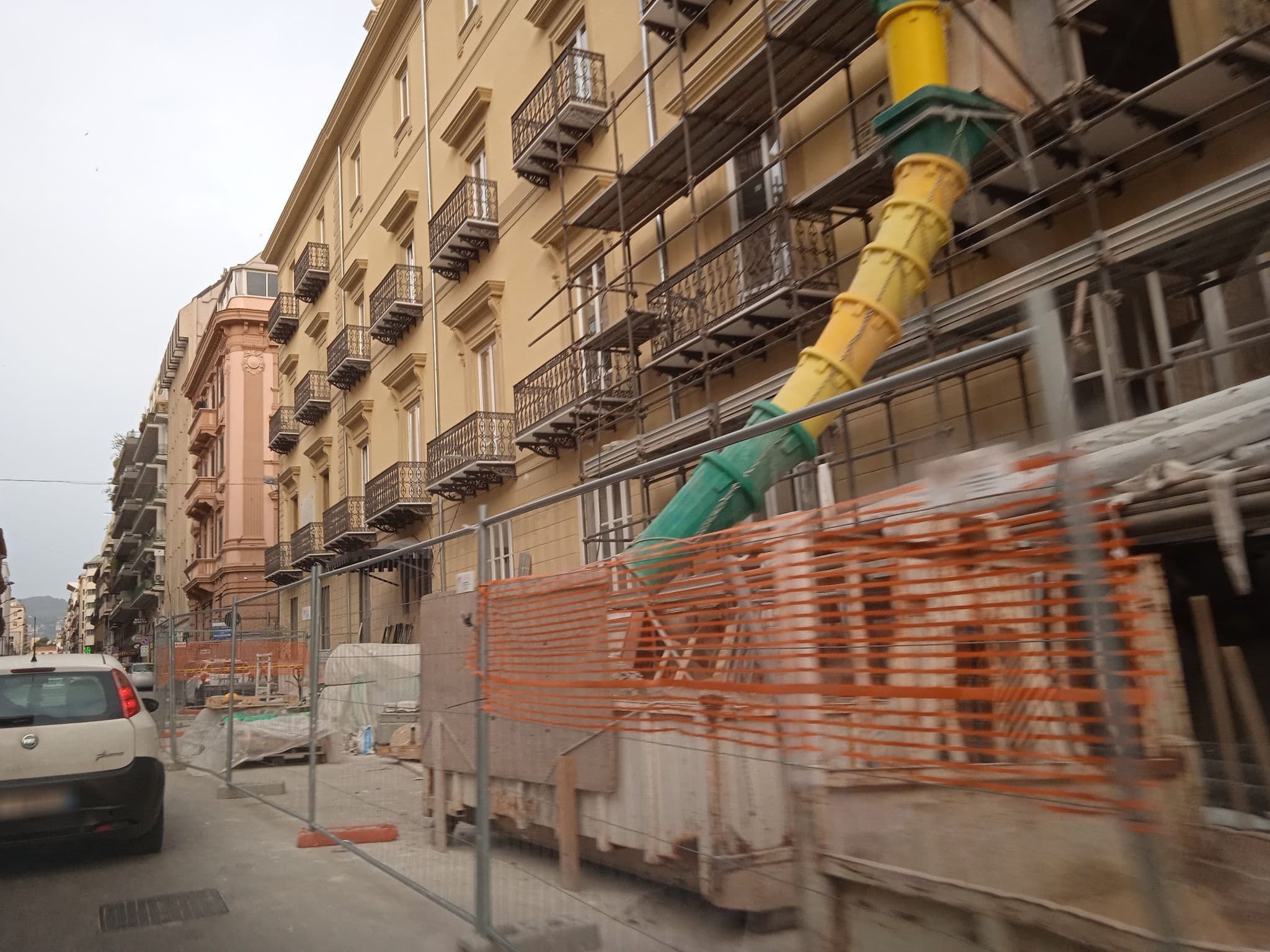 Street view near Hotel Tonic, Palermo — © p8fy9y9fs (CC BY-SA · Mapillary)
