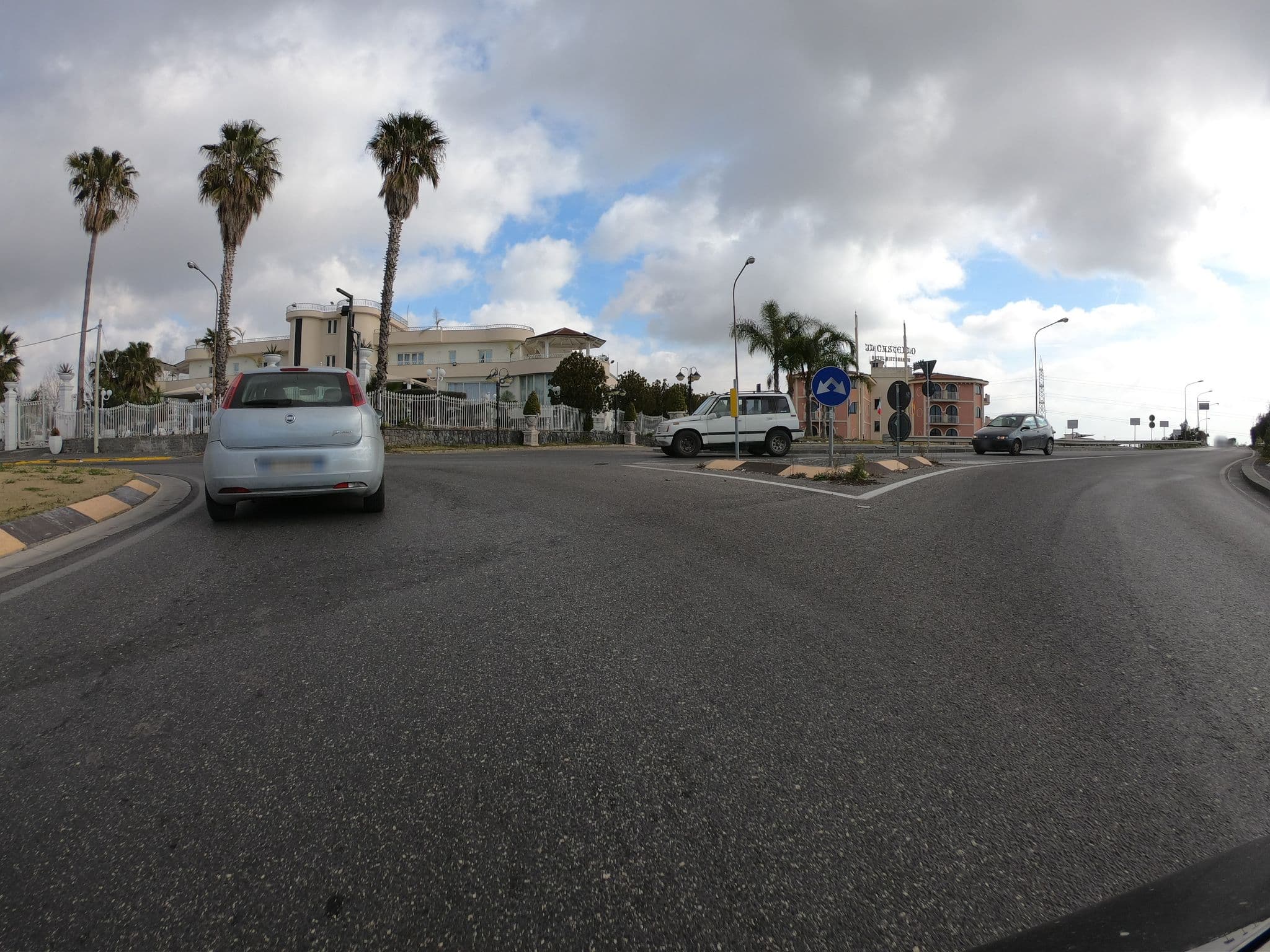 Street view near Hotel Il Castello, Boscoreale — © richlv (CC BY-SA · Mapillary)