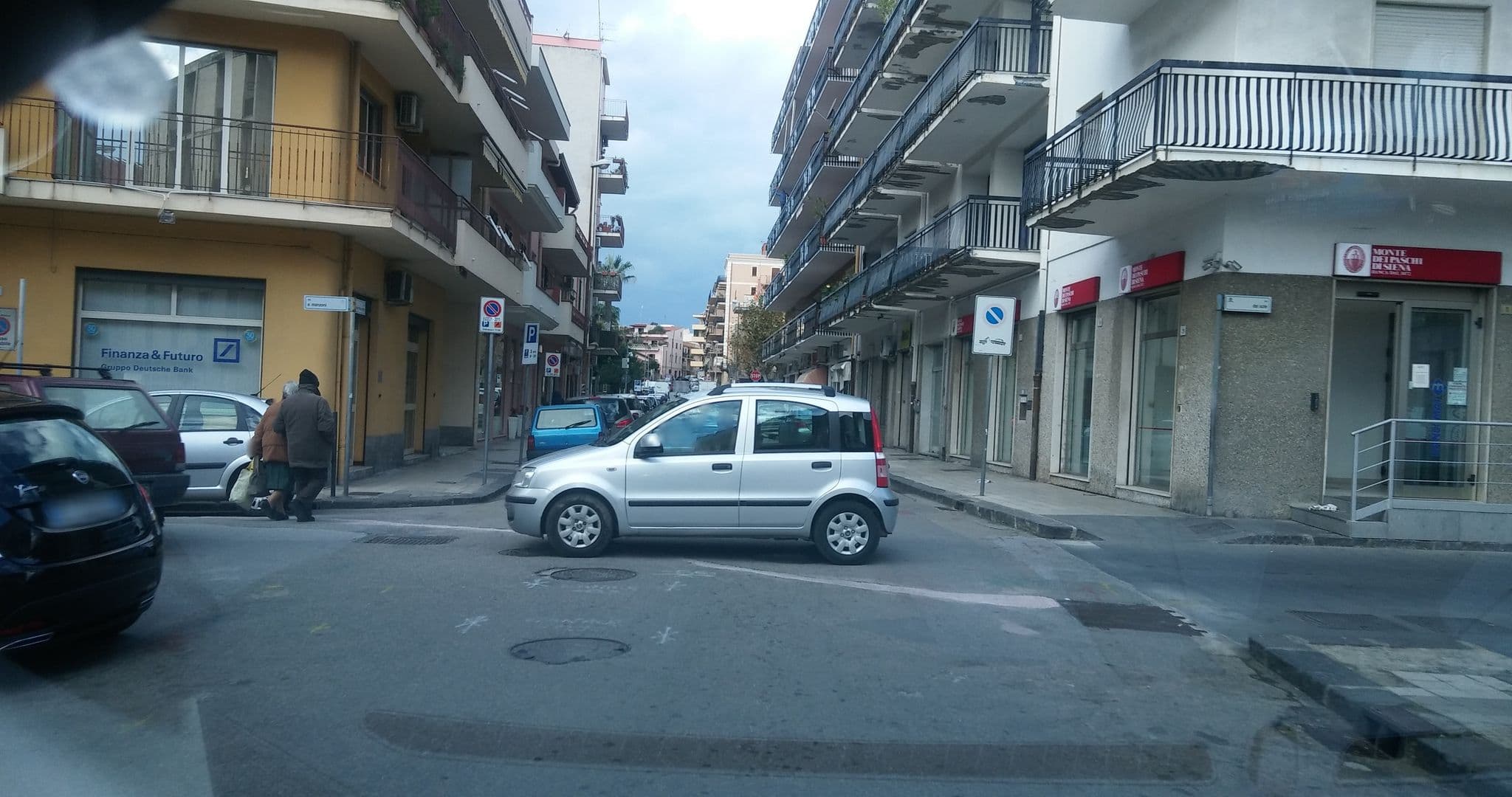 Street view near California, Milazzo — © dgitto (CC BY-SA · Mapillary)