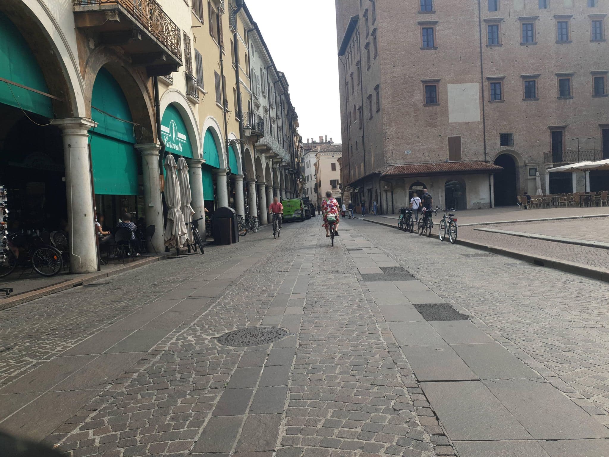 Street view near Residenza Cà delle Erbe - B&B, Mantua — © voschix (CC BY-SA · Mapillary)