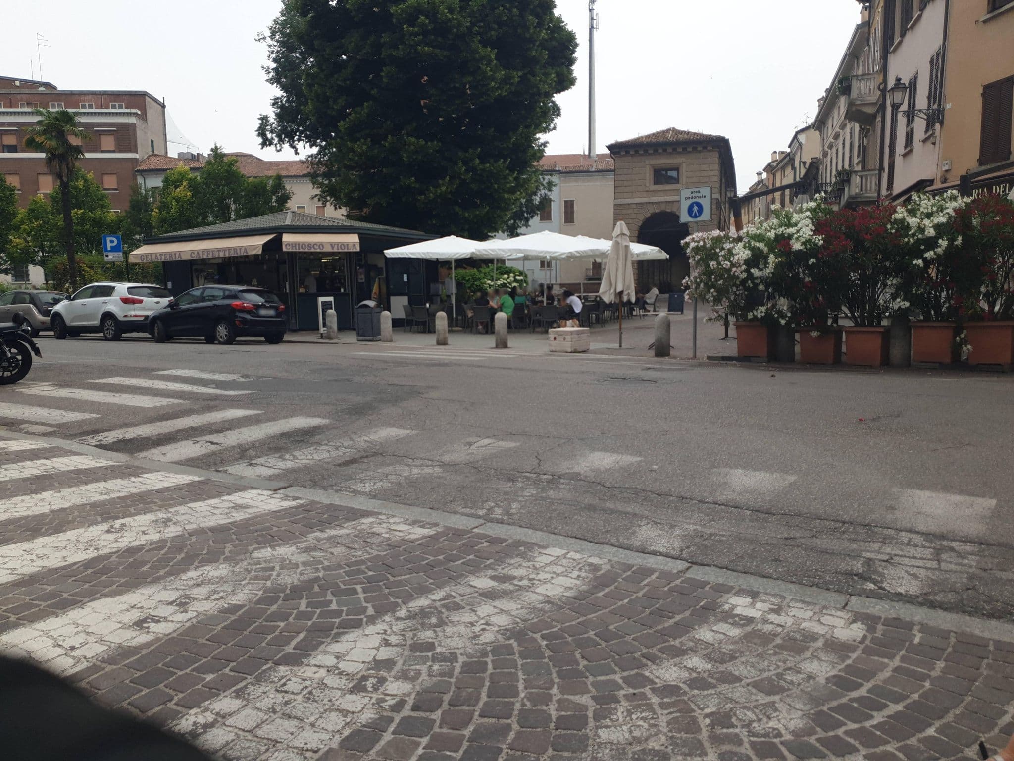 Street view near Casa San Domenico, Mantua — © voschix (CC BY-SA · Mapillary)