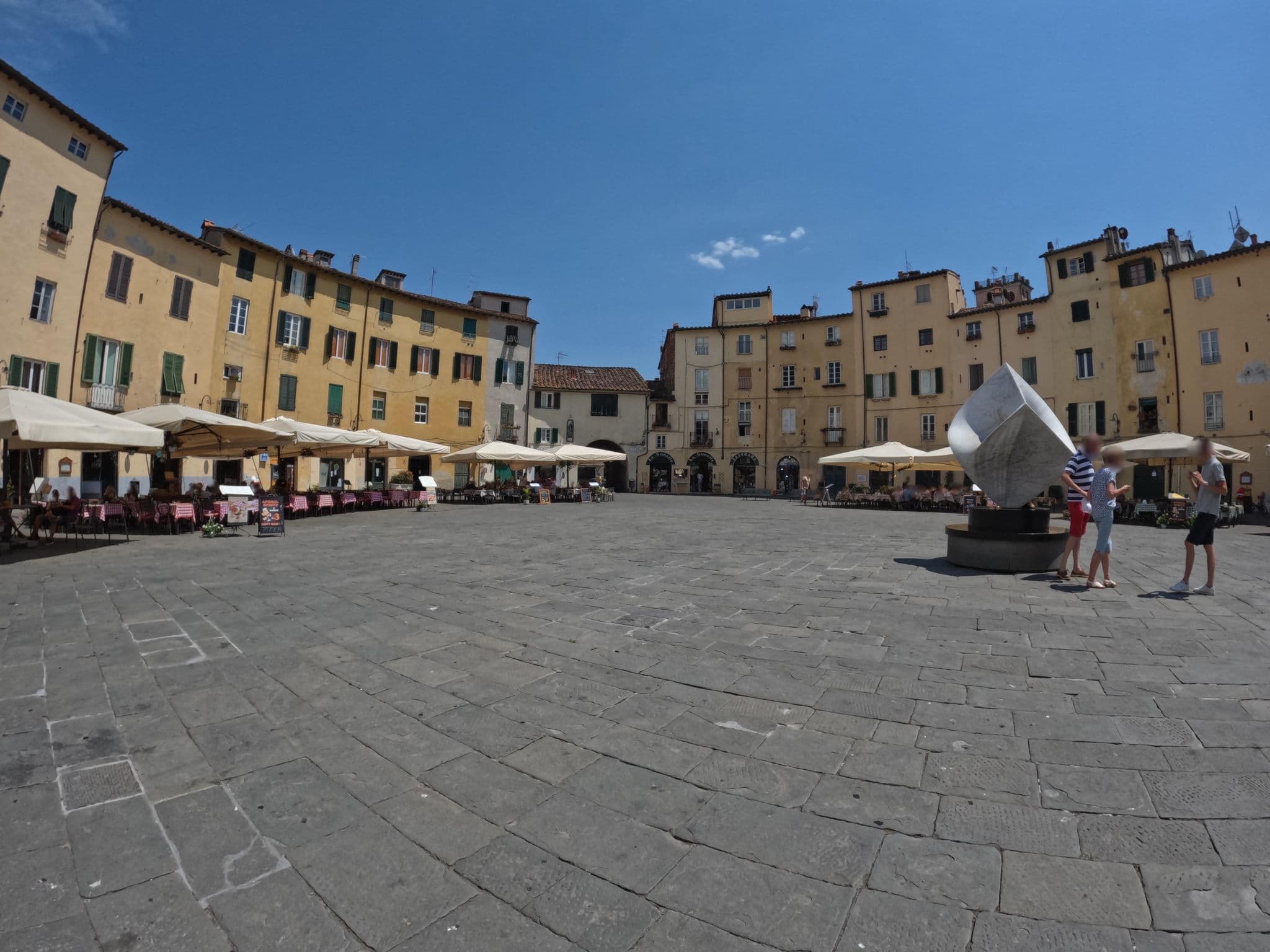 Street view near Arena di Lucca, Lucca — © fod (CC BY-SA · Mapillary)