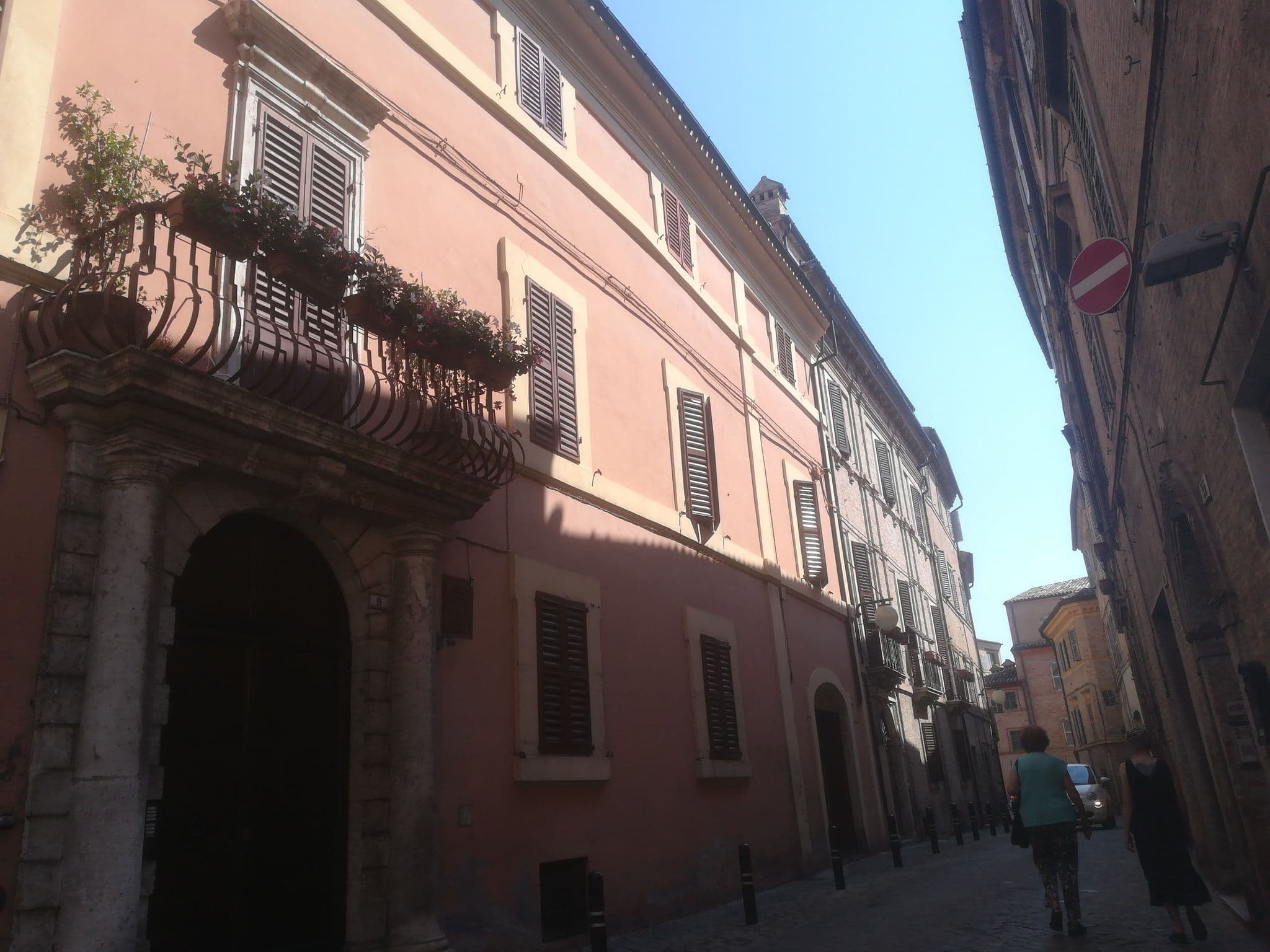 Street view near Hotel Arcadia, Macerata — © jeawrong (CC BY-SA · Mapillary)