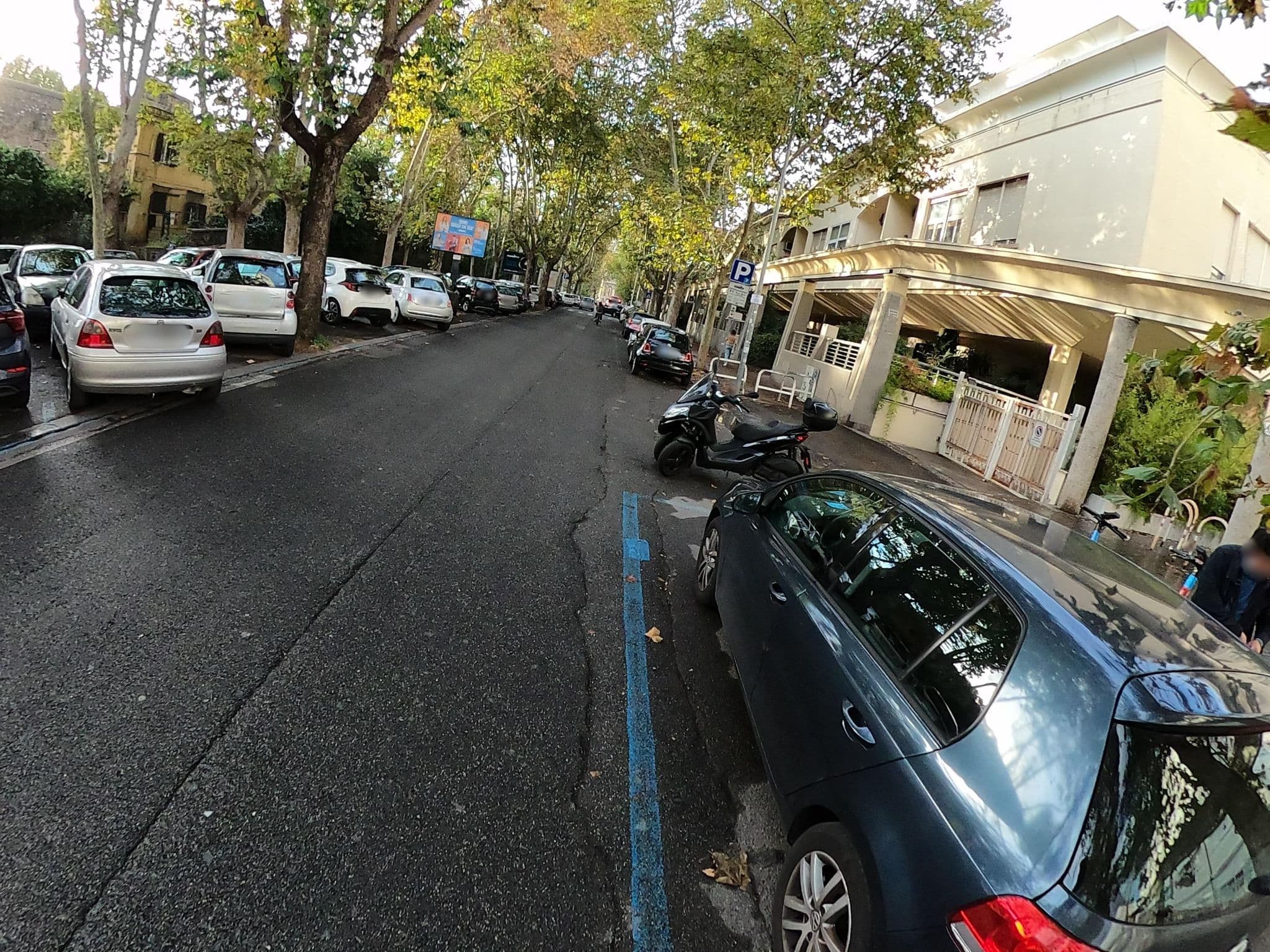 Street view near Lux Appartamenti, Rome — © alesarrett (CC BY-SA · Mapillary)