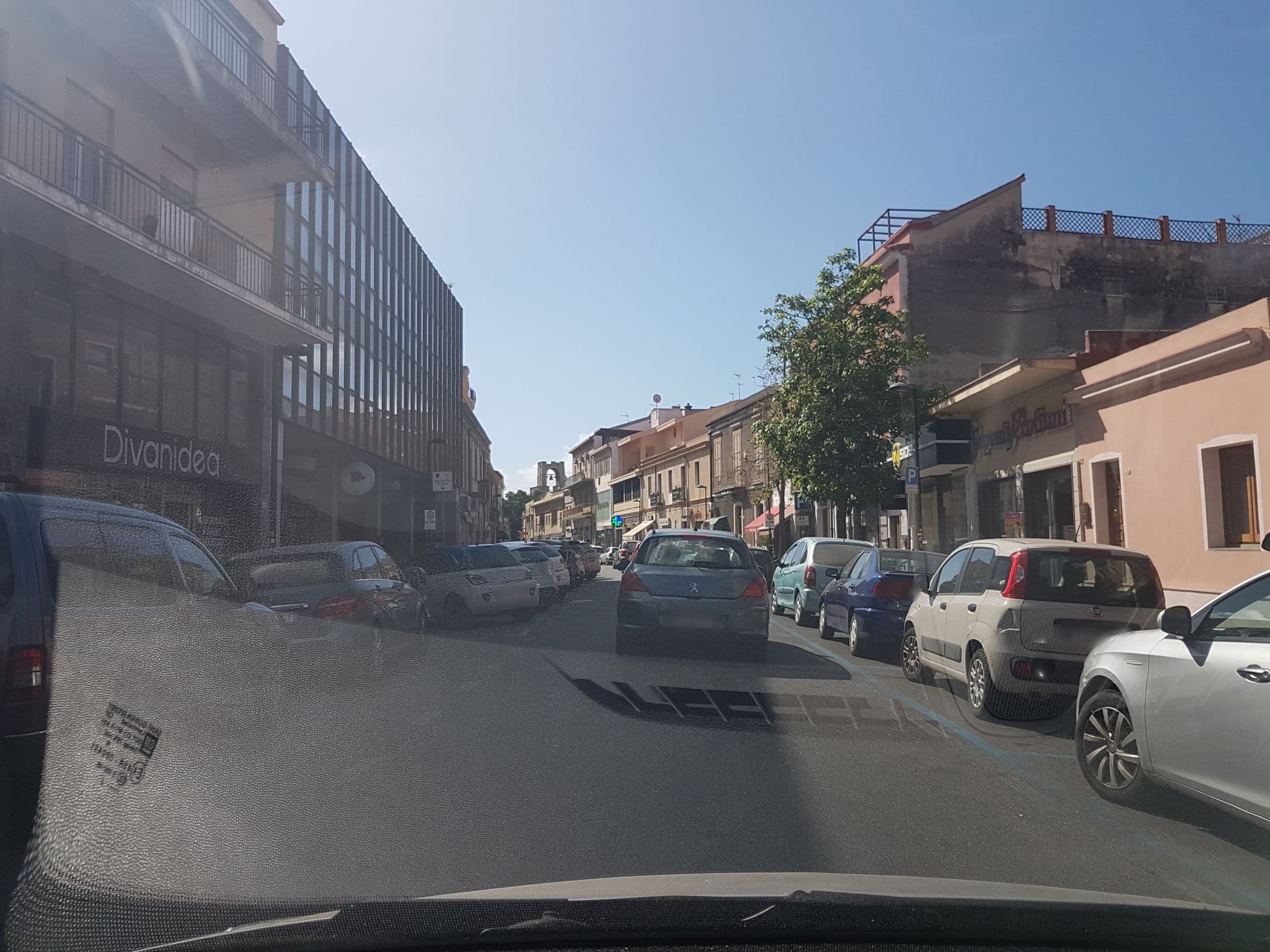 Street view near Niu Rooms, Oristano — © damjang (CC BY-SA · Mapillary)