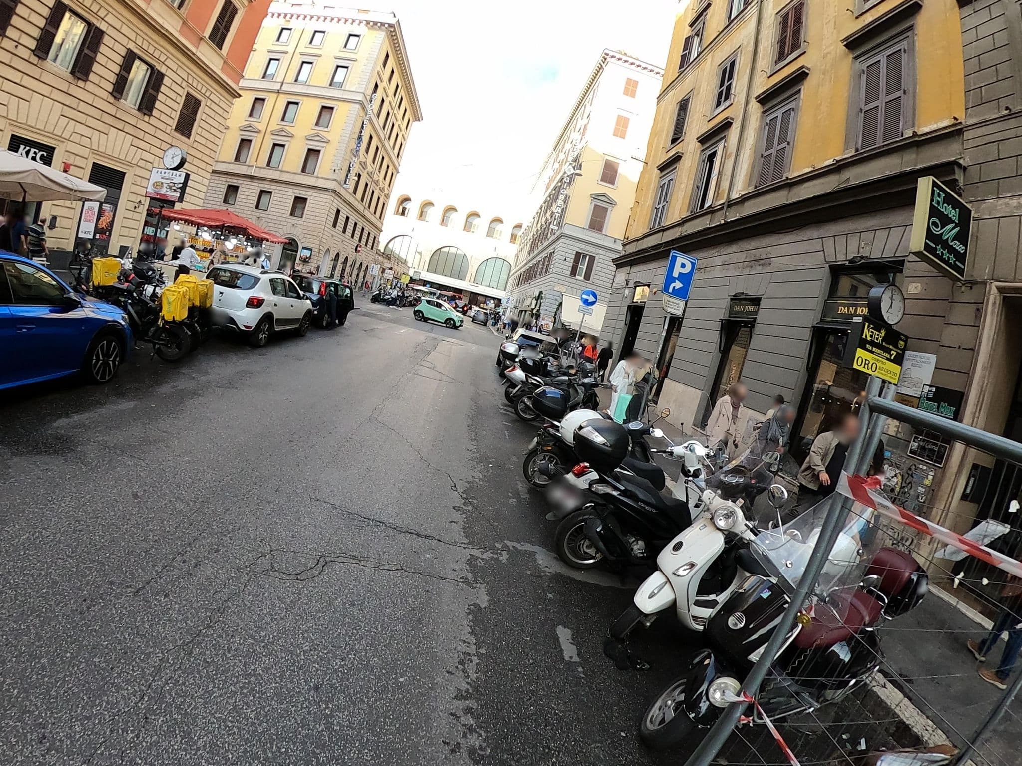 Street view near Hotel Piram, Monti