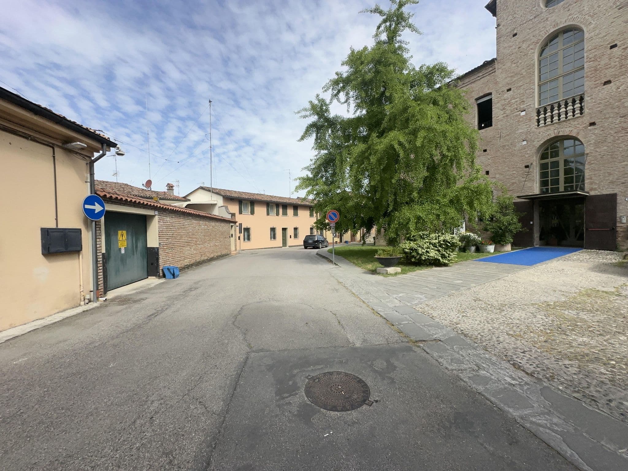 Street view near Antico Convento San Francesco, Bagnacavallo — © adaulfo (CC BY-SA · Mapillary)