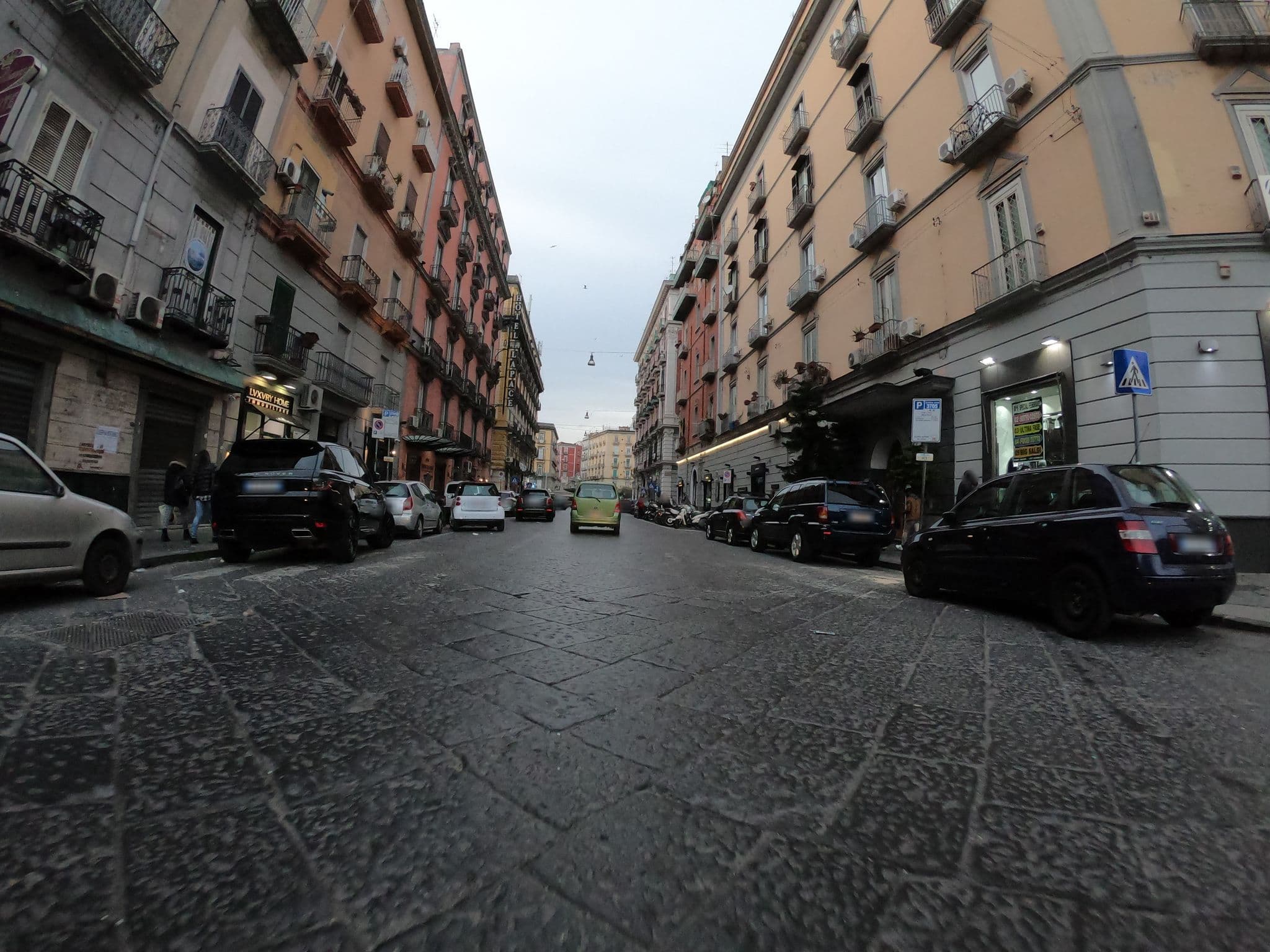 Street view near Hotel La Pace, Naples — © richlv (CC BY-SA · Mapillary)
