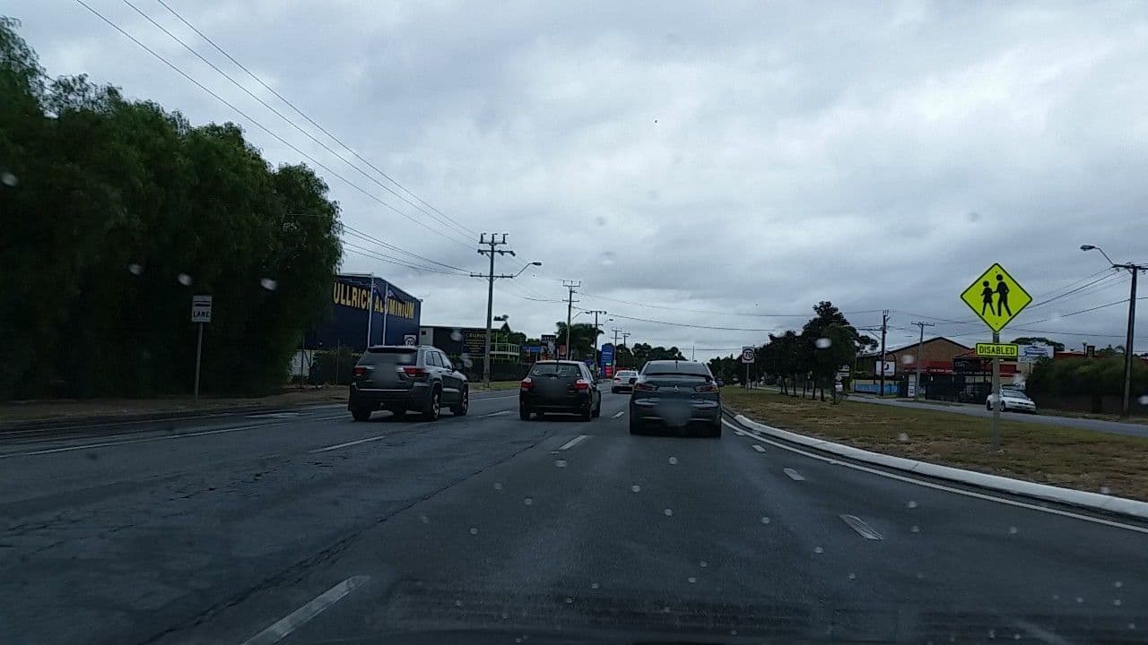 Street view near Budget Motel, Pooraka — © didz (CC BY-SA · Mapillary)