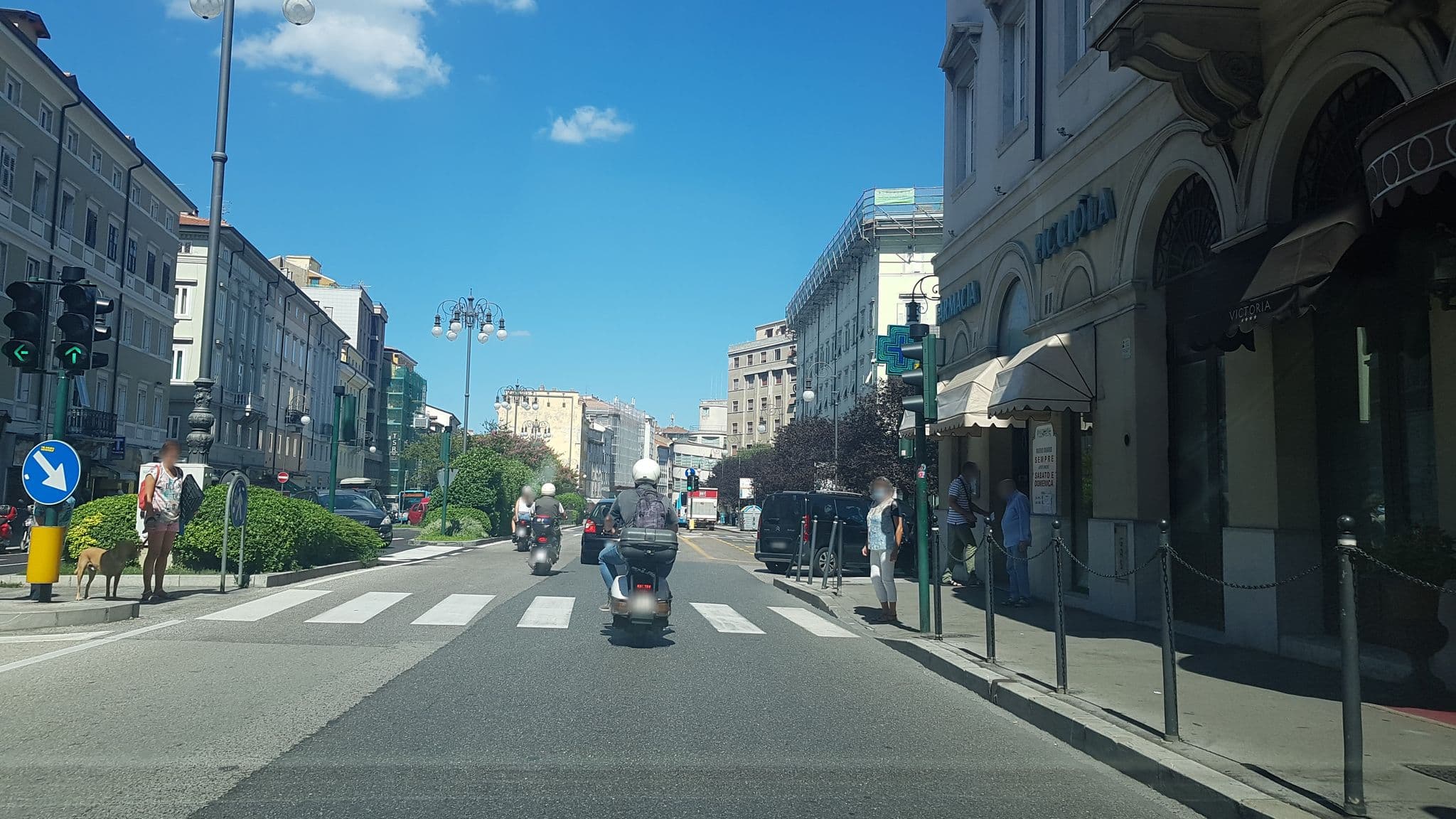 Street view near Victoria Hotel Letterario, Trieste — © igorzo (CC BY-SA · Mapillary)