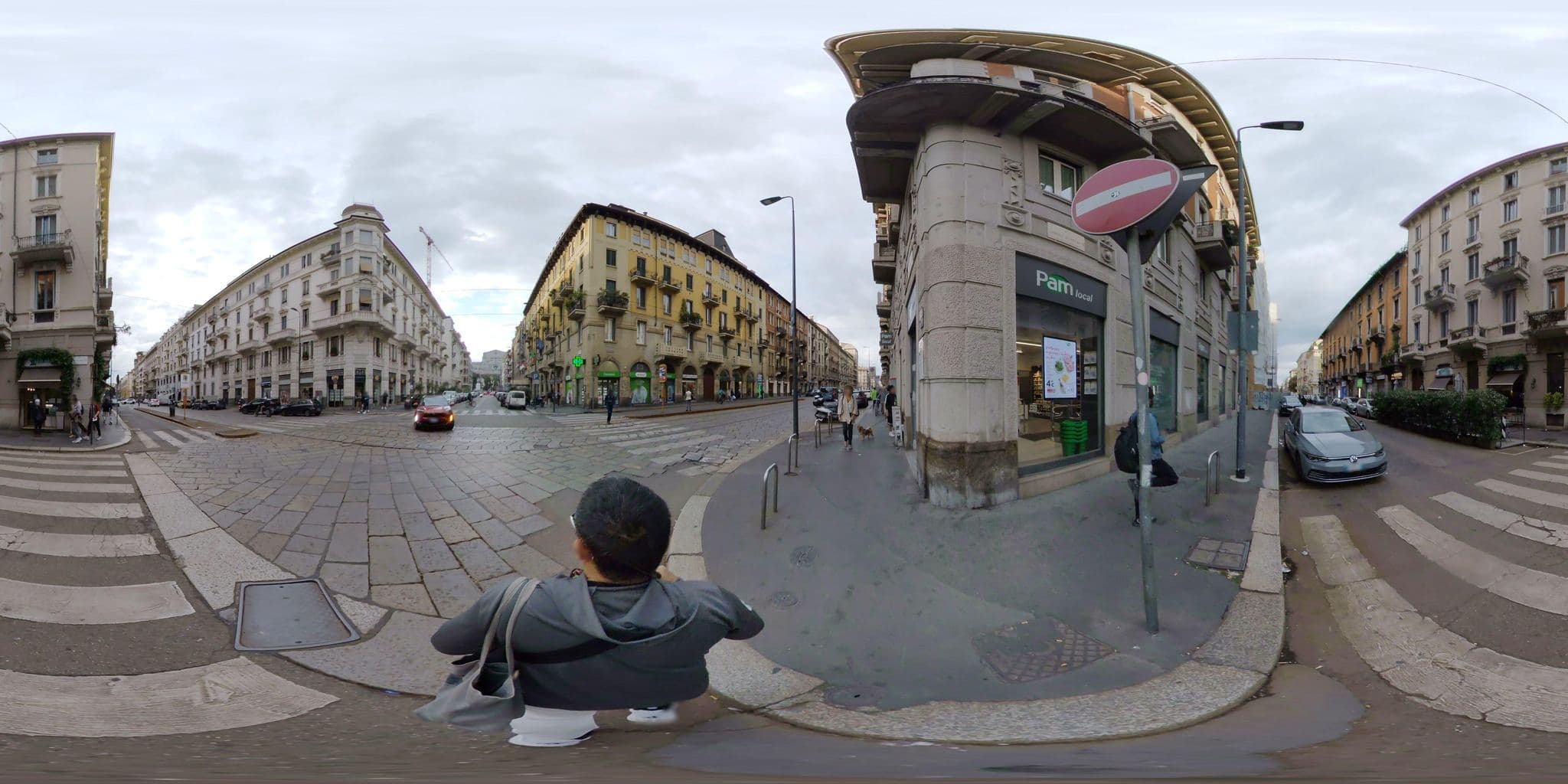Street view near Hotel Scarlatti, Brera