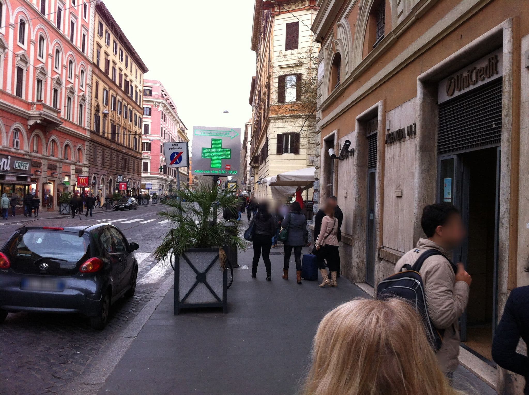 Street view near Hotel Amalio Vaticano, Borgo — © ugz (CC BY-SA · Mapillary)