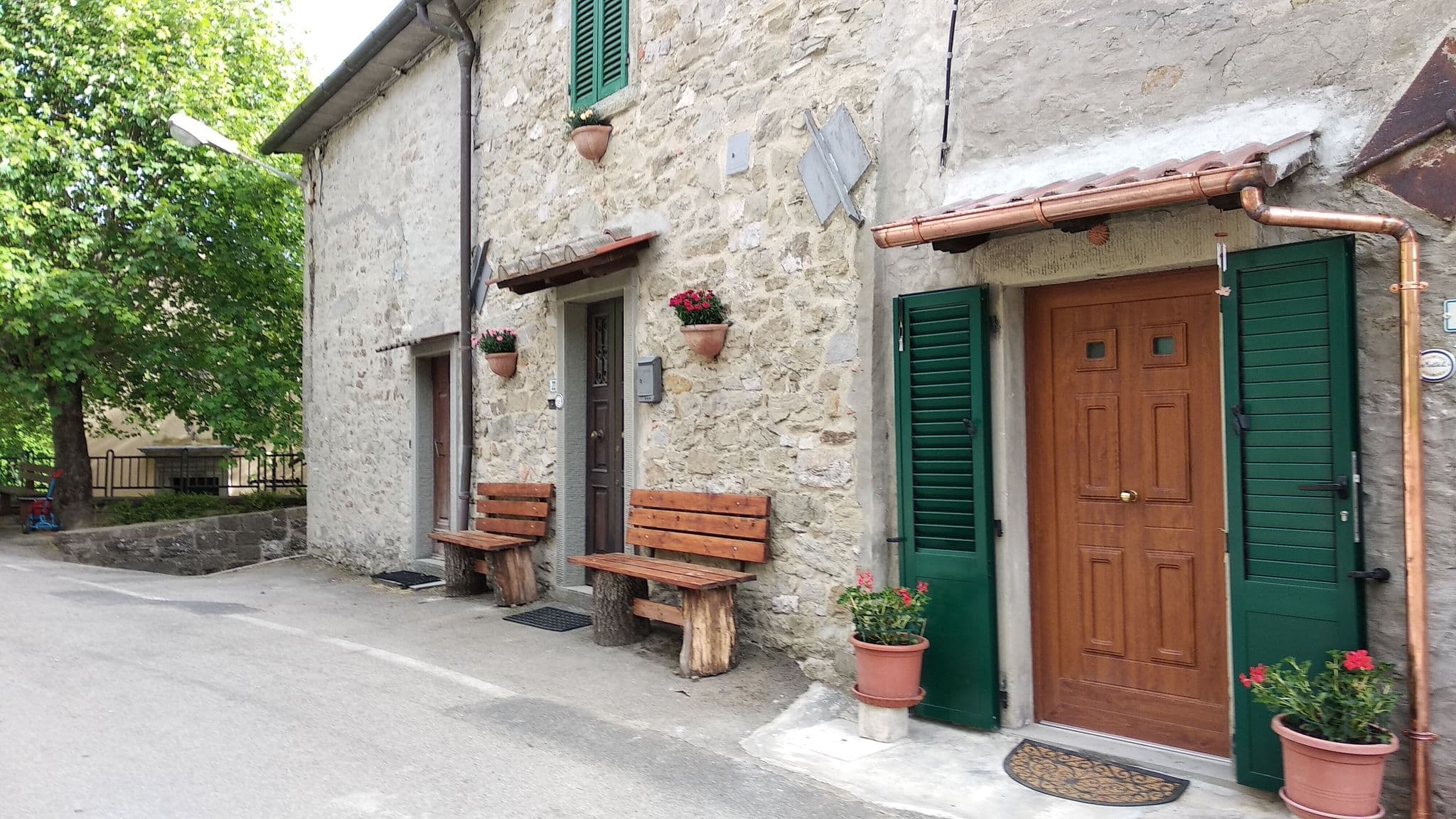 Street view near B&B Rossana Località Biforco, Soci — © mircozorzo (CC BY-SA · Mapillary)