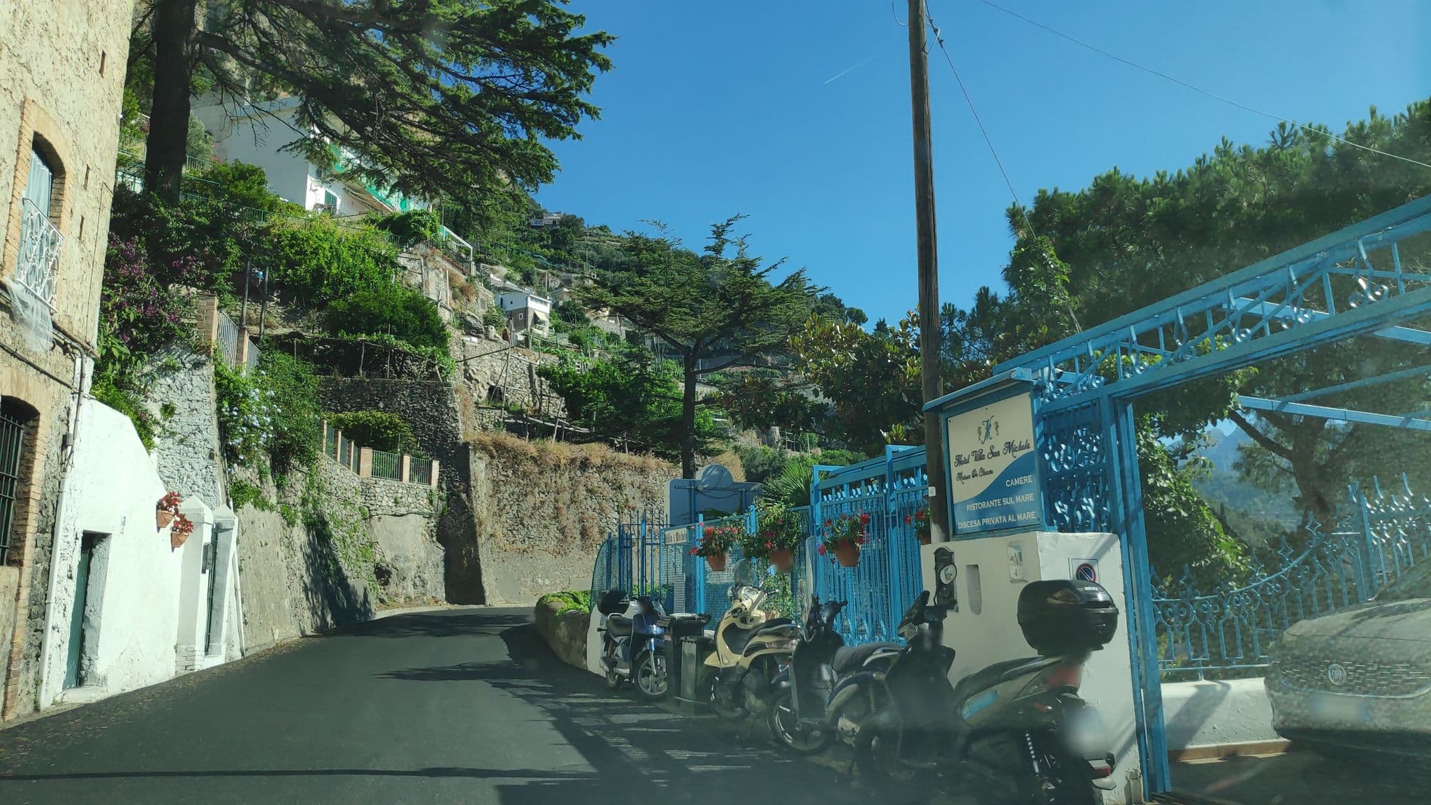 Street view near Villa San Michele, Amalfi — © marcuscalabresus (CC BY-SA · Mapillary)