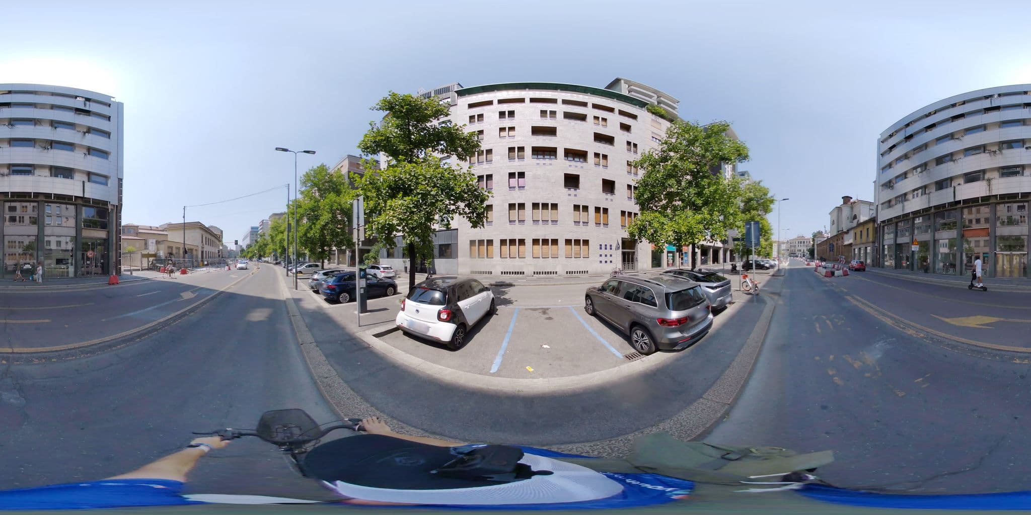 Street view near Hotel Canada, Milan
