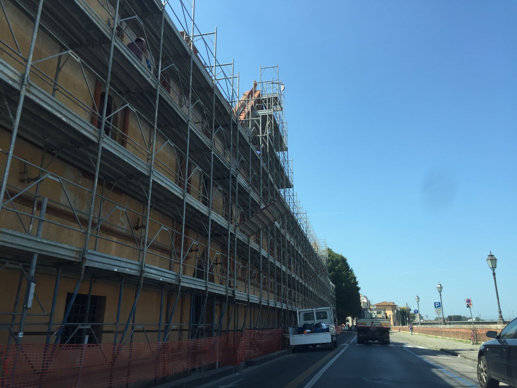 Street view near Residence le Benedettine, Pisa