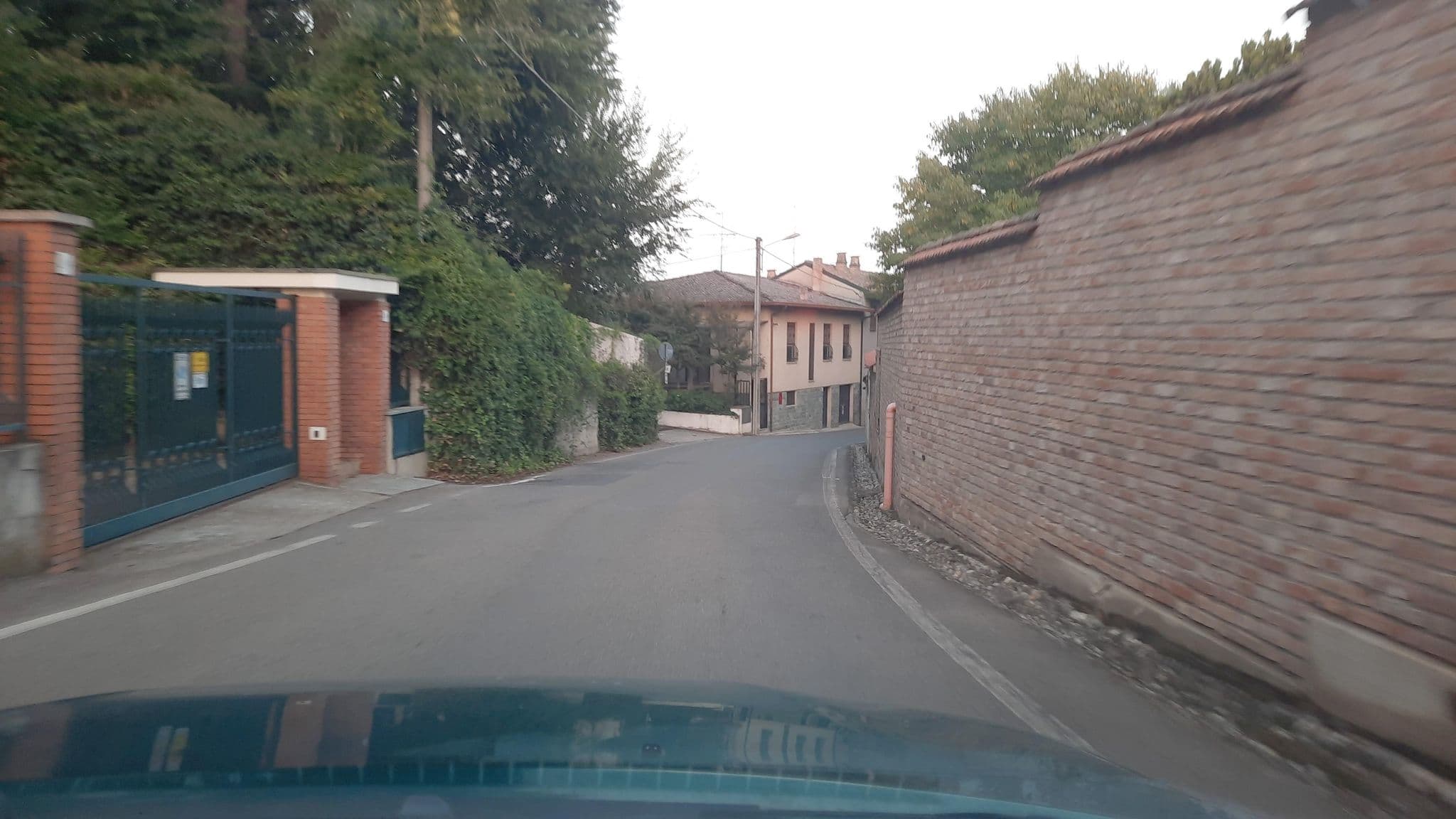 Street view near Villa Lomellini, Montebello — © wegavision (CC BY-SA · Mapillary)